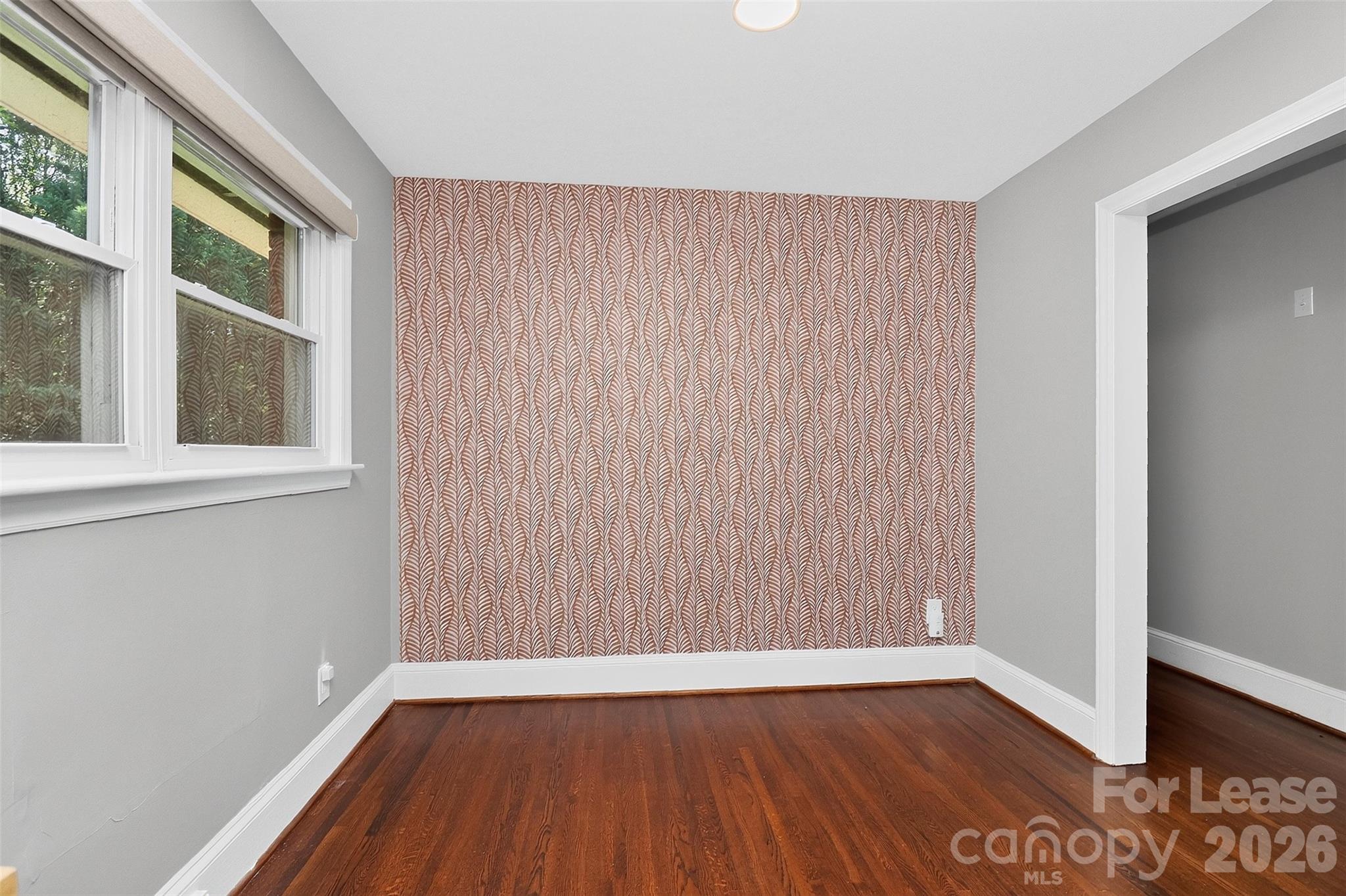 4920 Raymond Place Property Photo 4