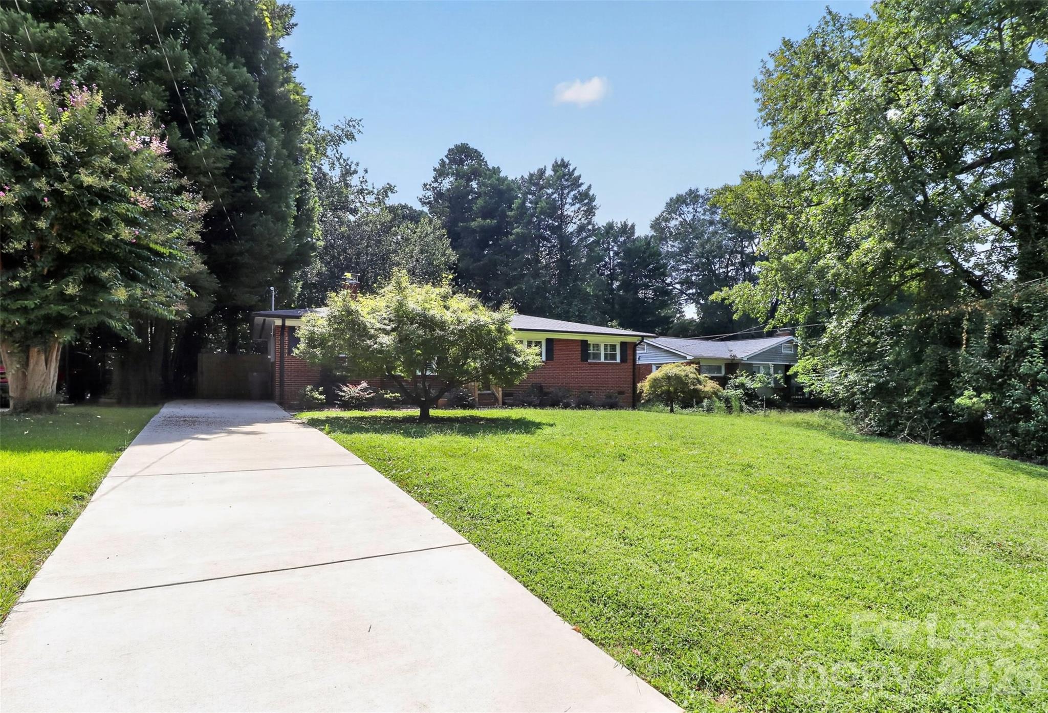 4920 Raymond Place Property Photo 18
