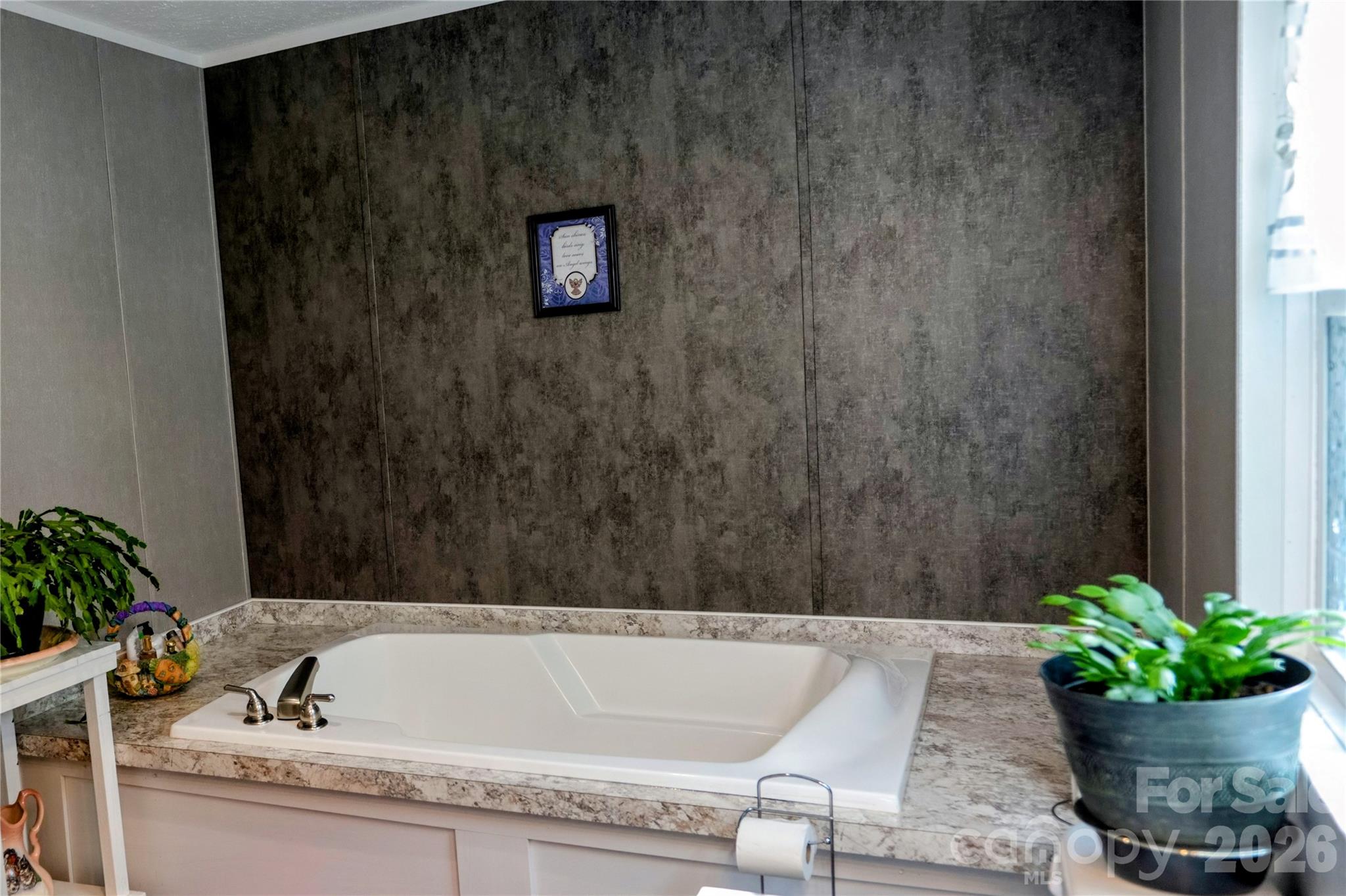 30 & 32 W Skyland Circle Property Photo 13