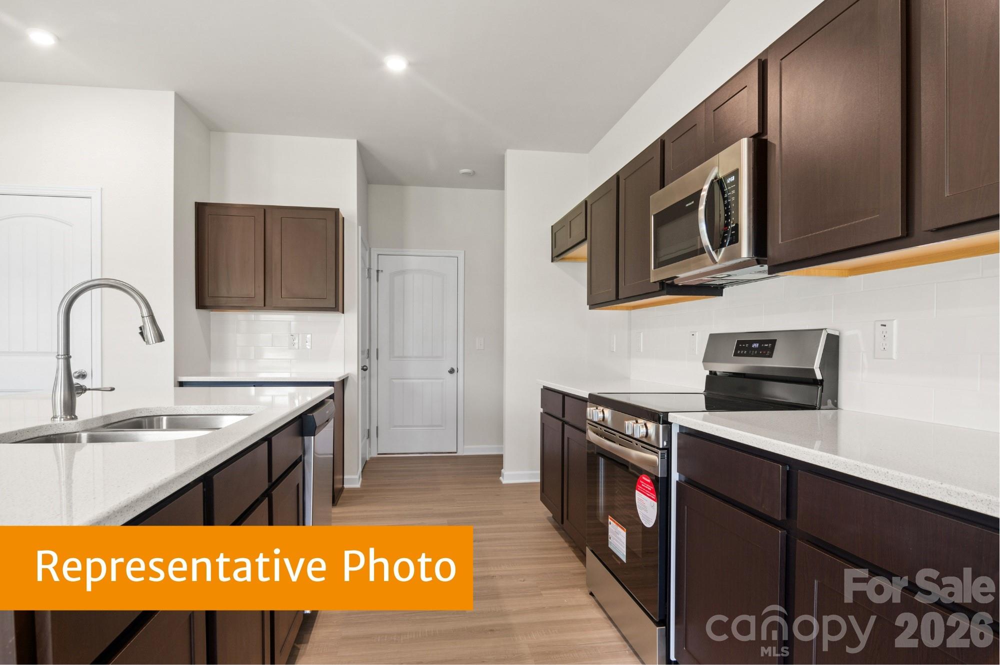 5656 Hagler Loop Property Photo 12
