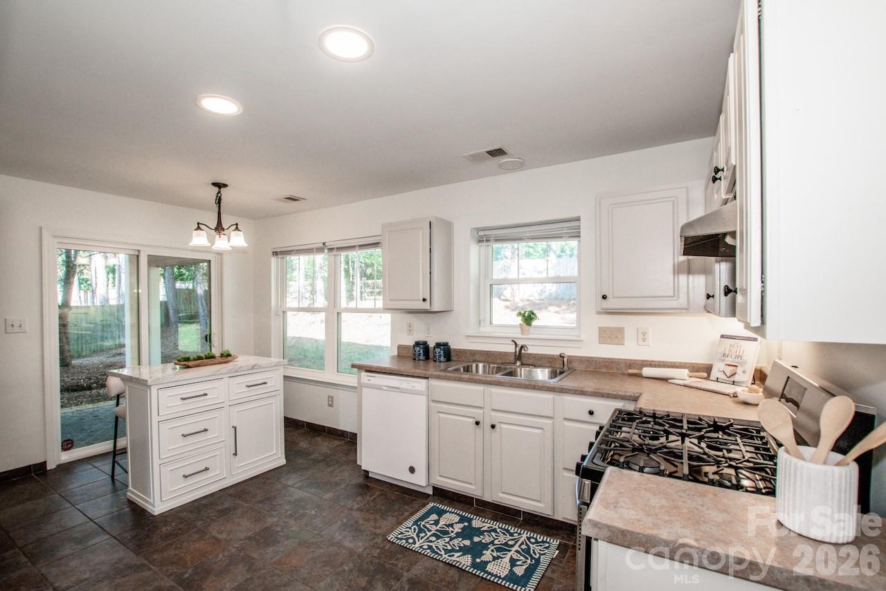 7605 Wynstone Ridge Circle Property Photo 12