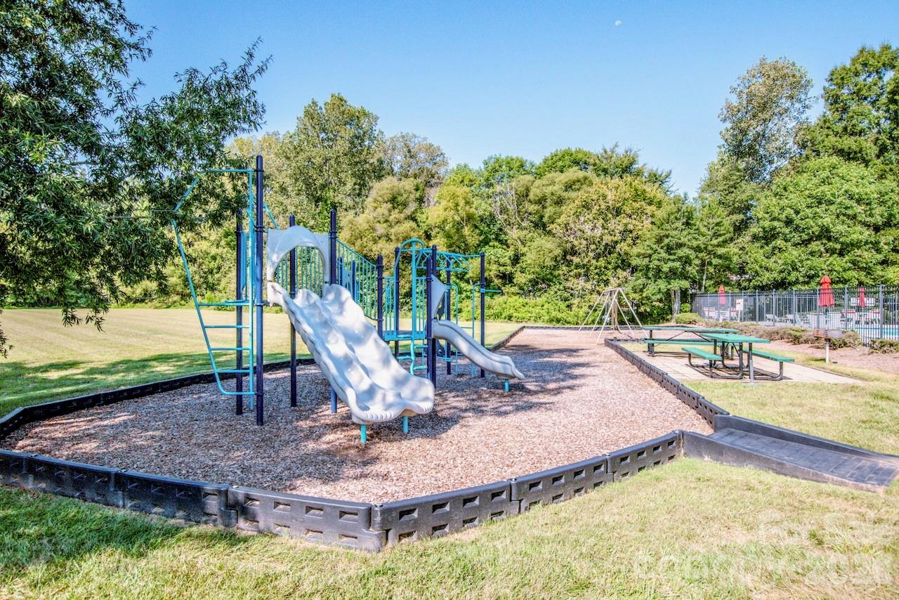 7605 Wynstone Ridge Circle Property Photo 30