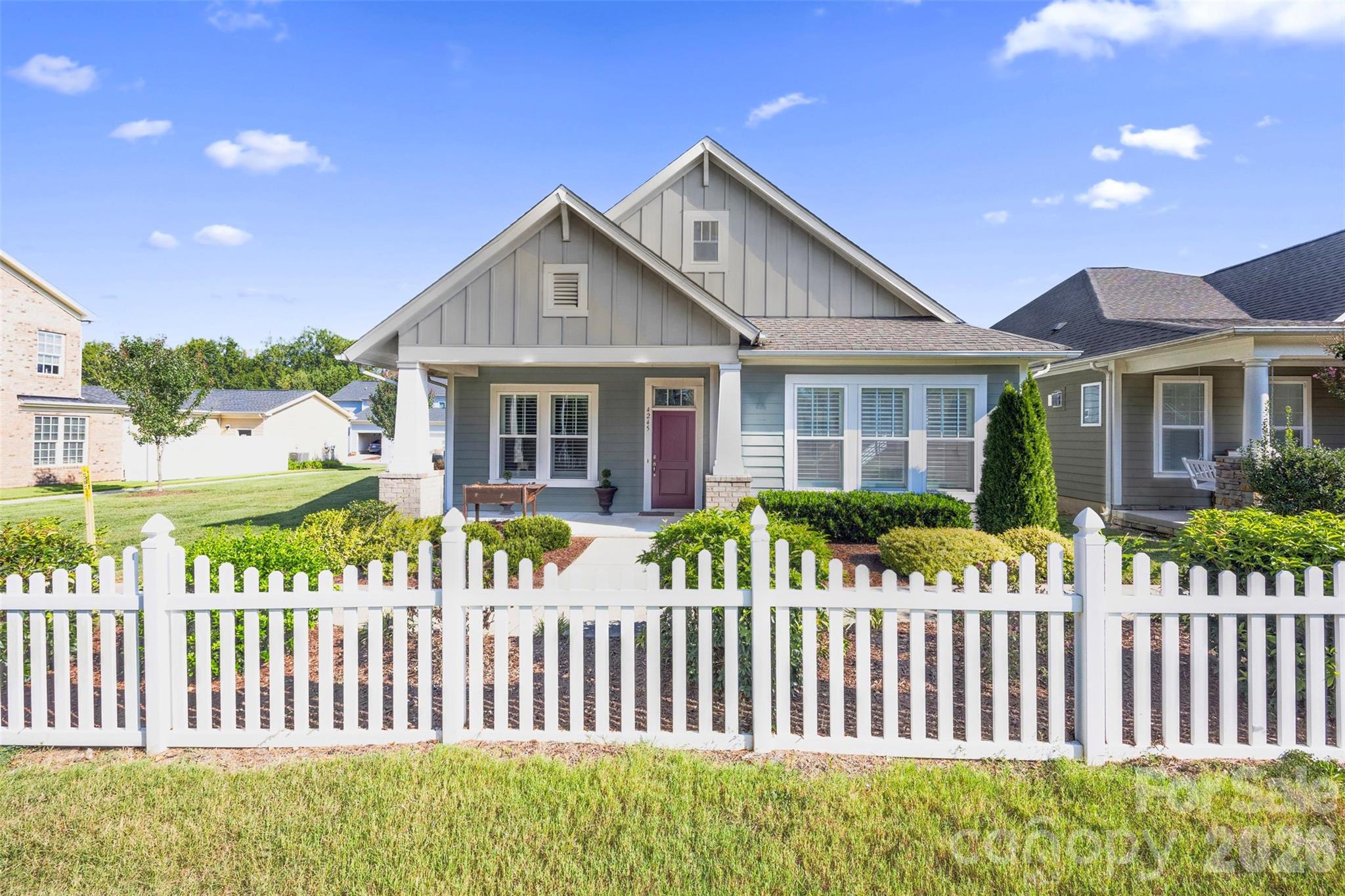 4245 Courtly Lane Property Photo 1