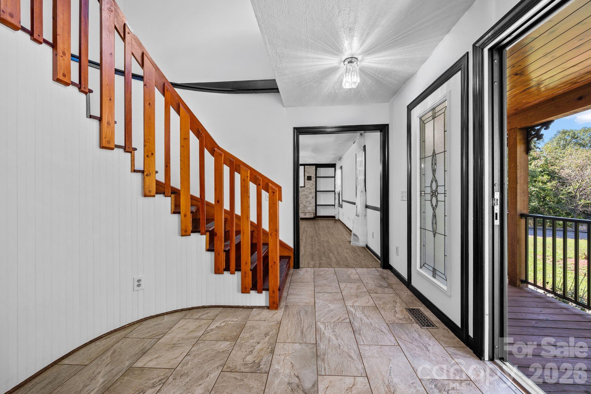 949 Dav Road Property Photo 8