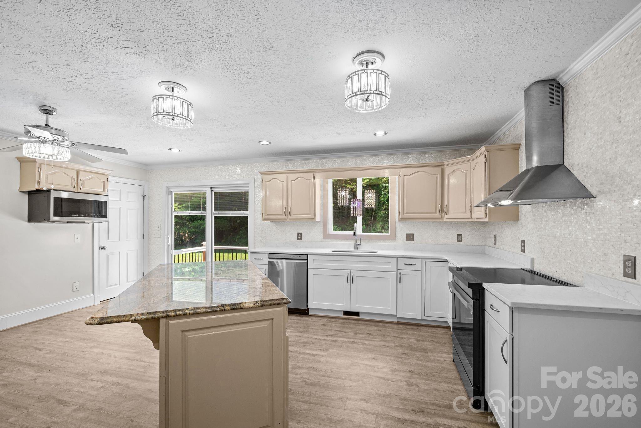 949 Dav Road Property Photo 15