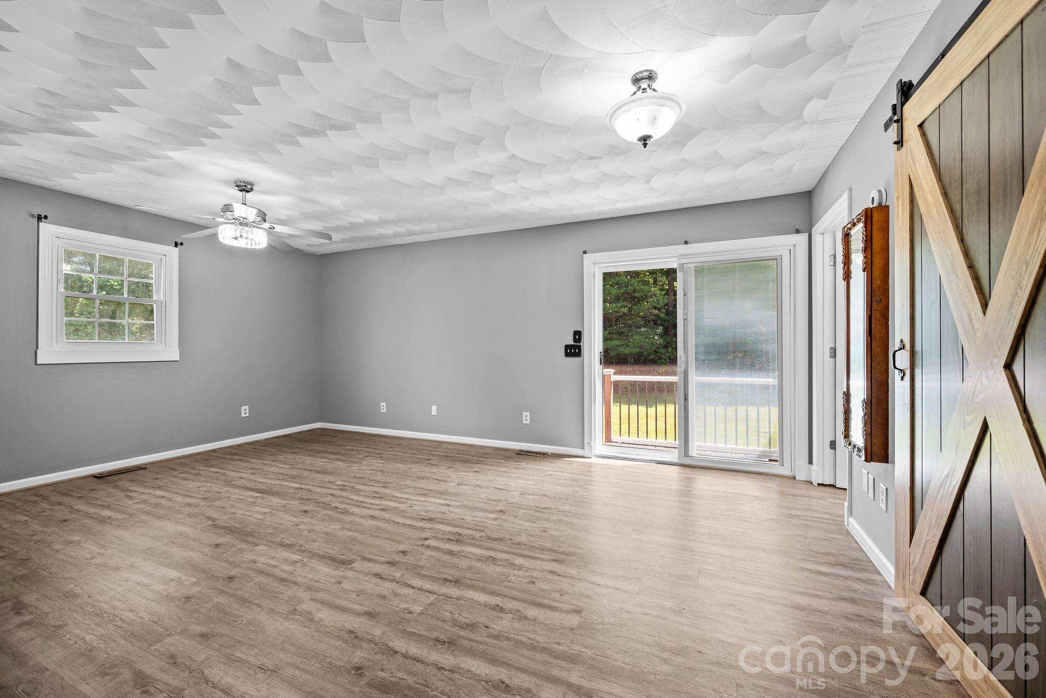 949 Dav Road Property Photo 18