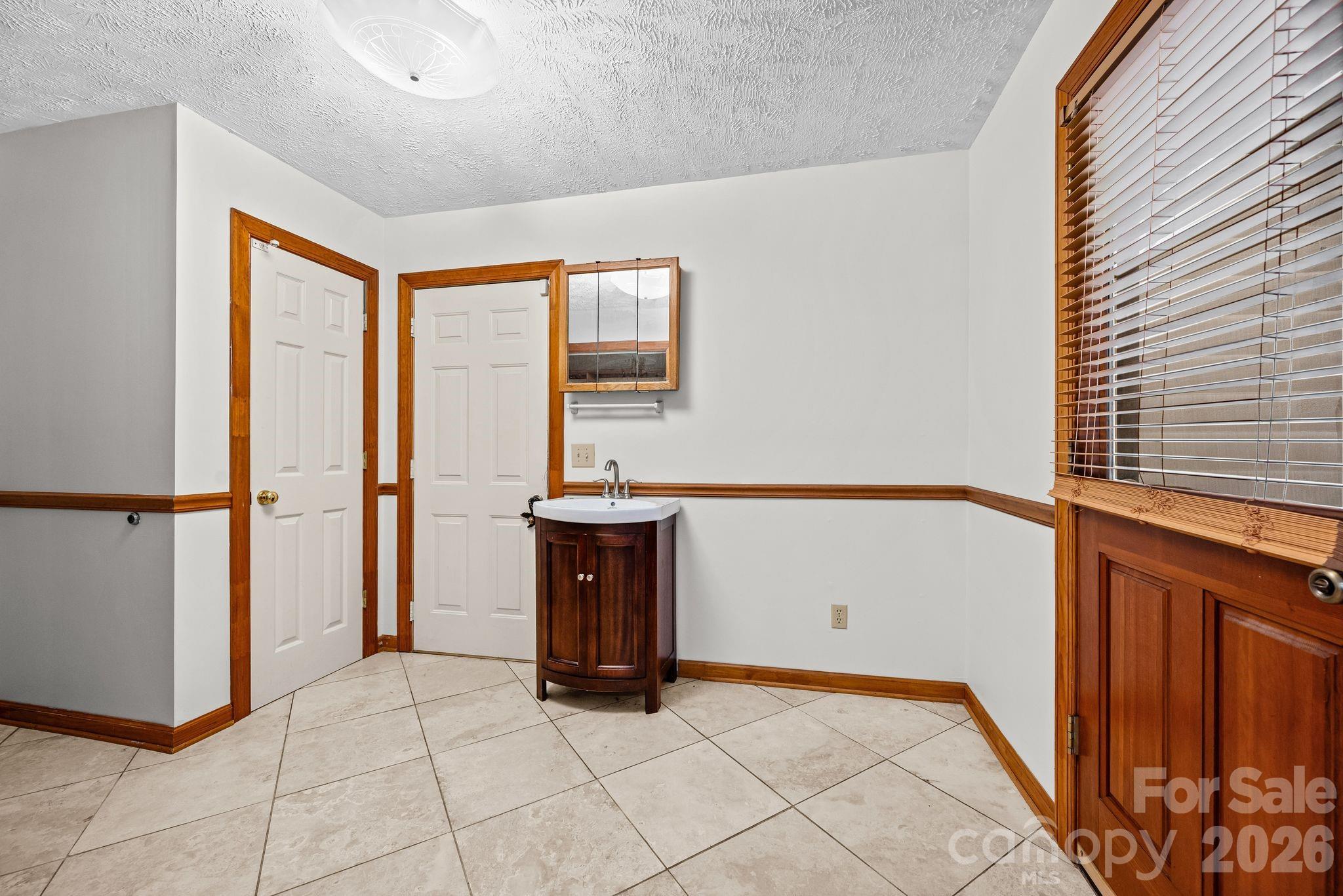 949 Dav Road Property Photo 31