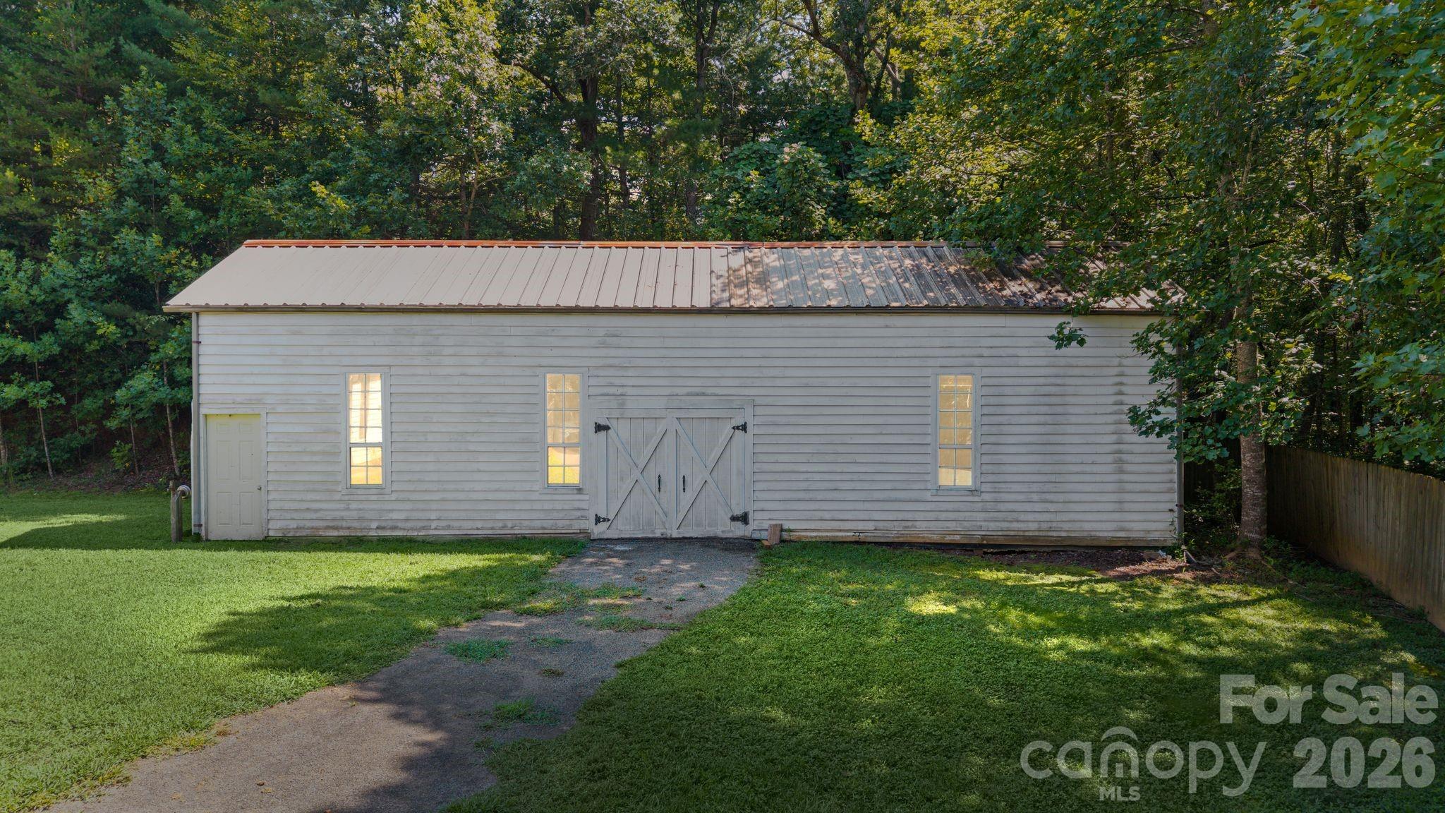 949 Dav Road Property Photo 39