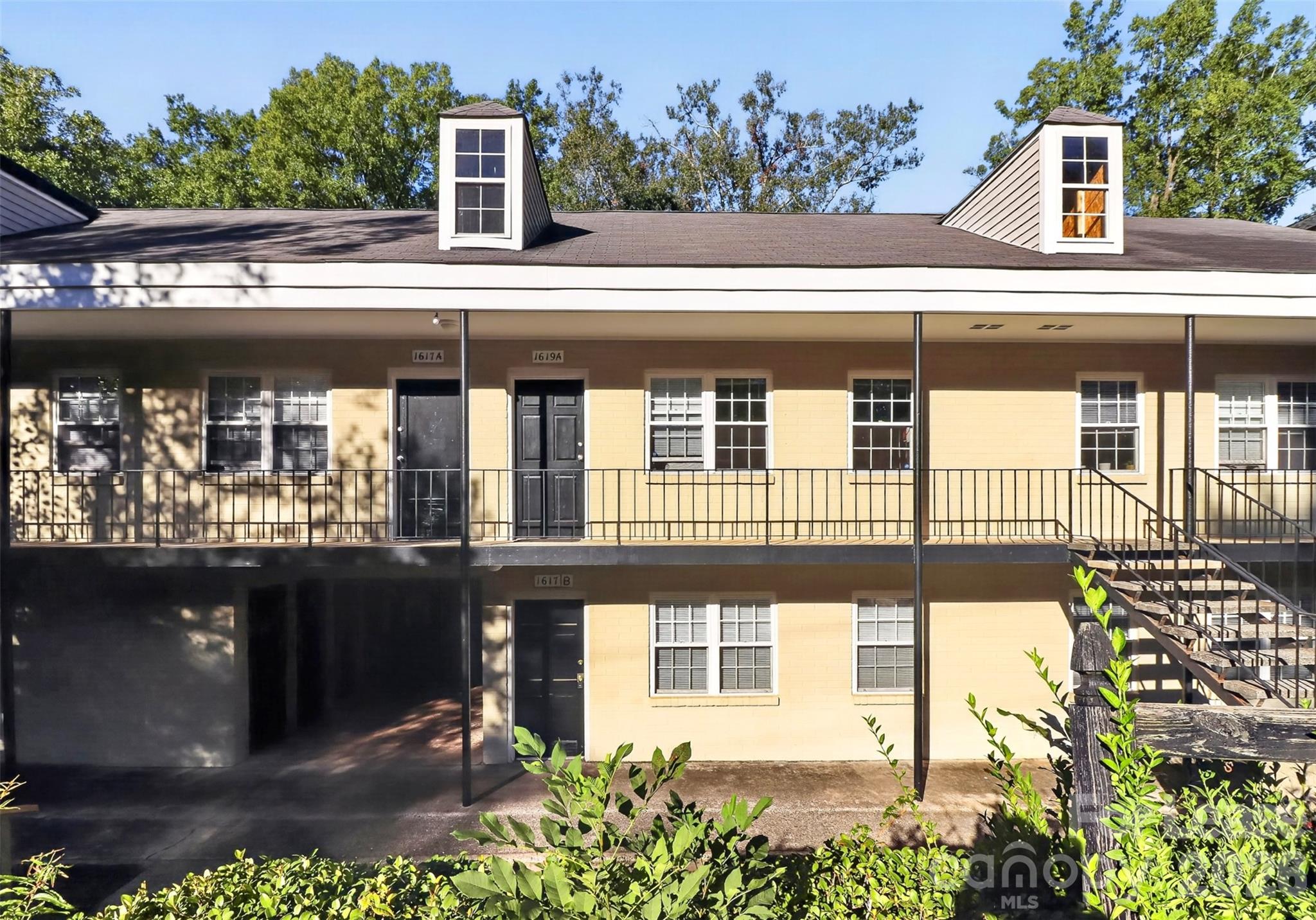 1617 Fulton Avenue B Property Photo 1