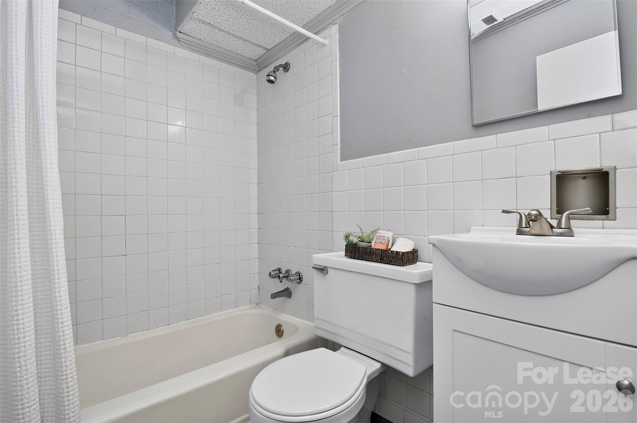 1617 Fulton Avenue B Property Photo 11