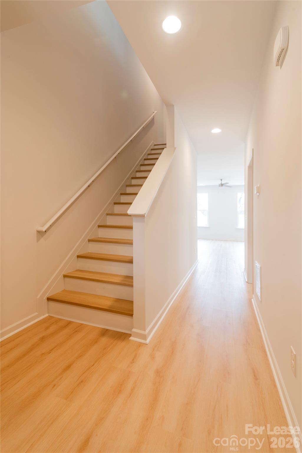 2719 Capitol Drive Property Photo 2