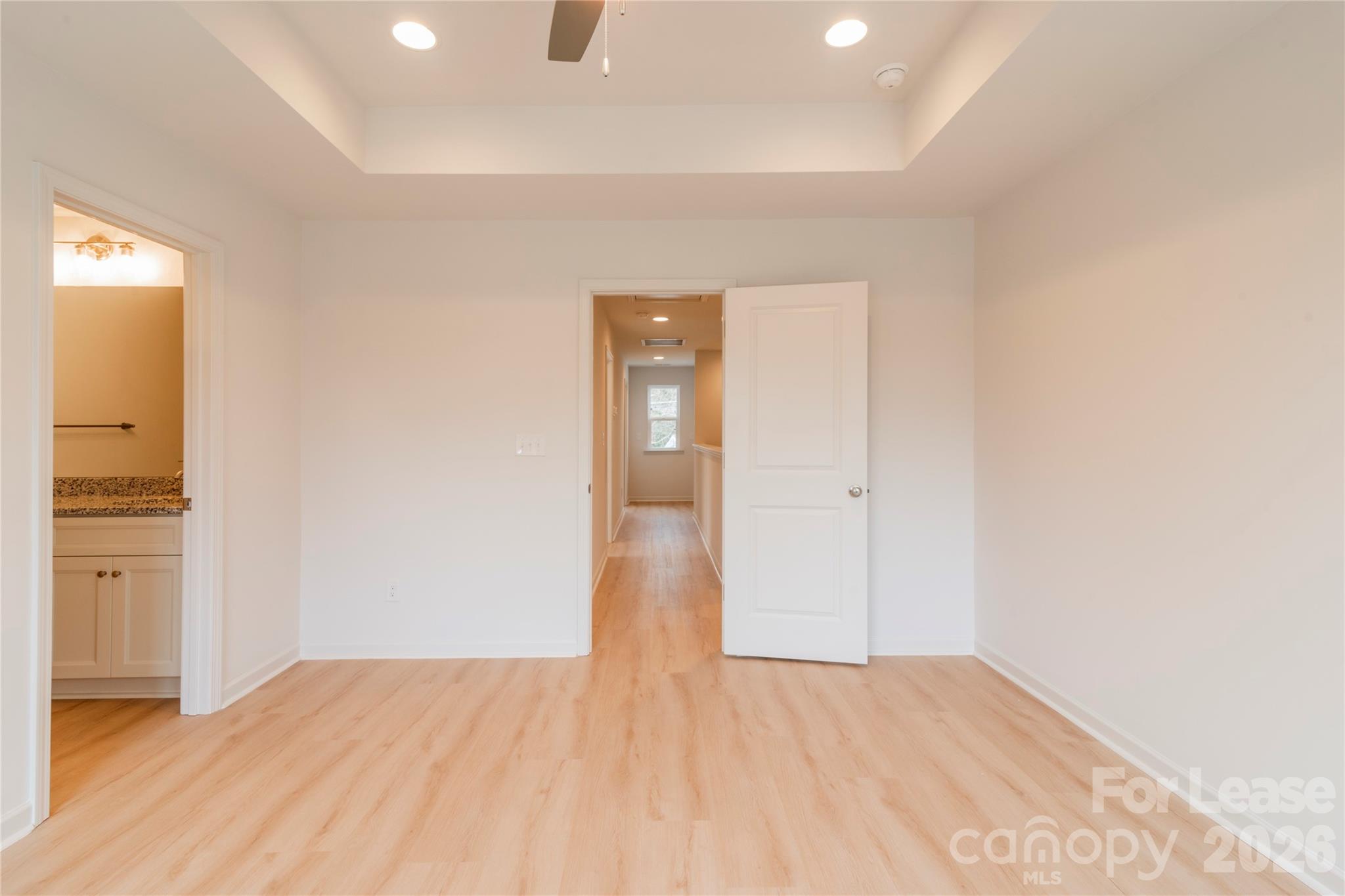 2719 Capitol Drive Property Photo 14