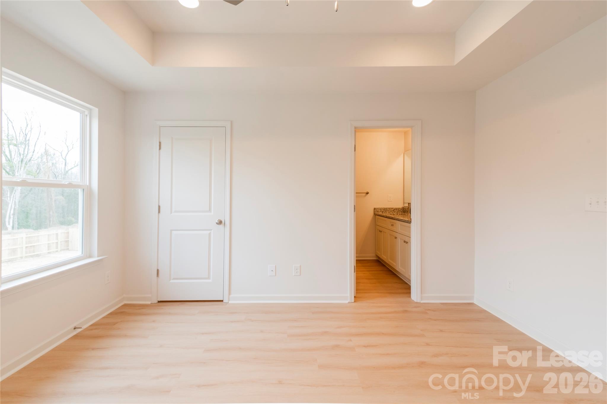 2719 Capitol Drive Property Photo 15