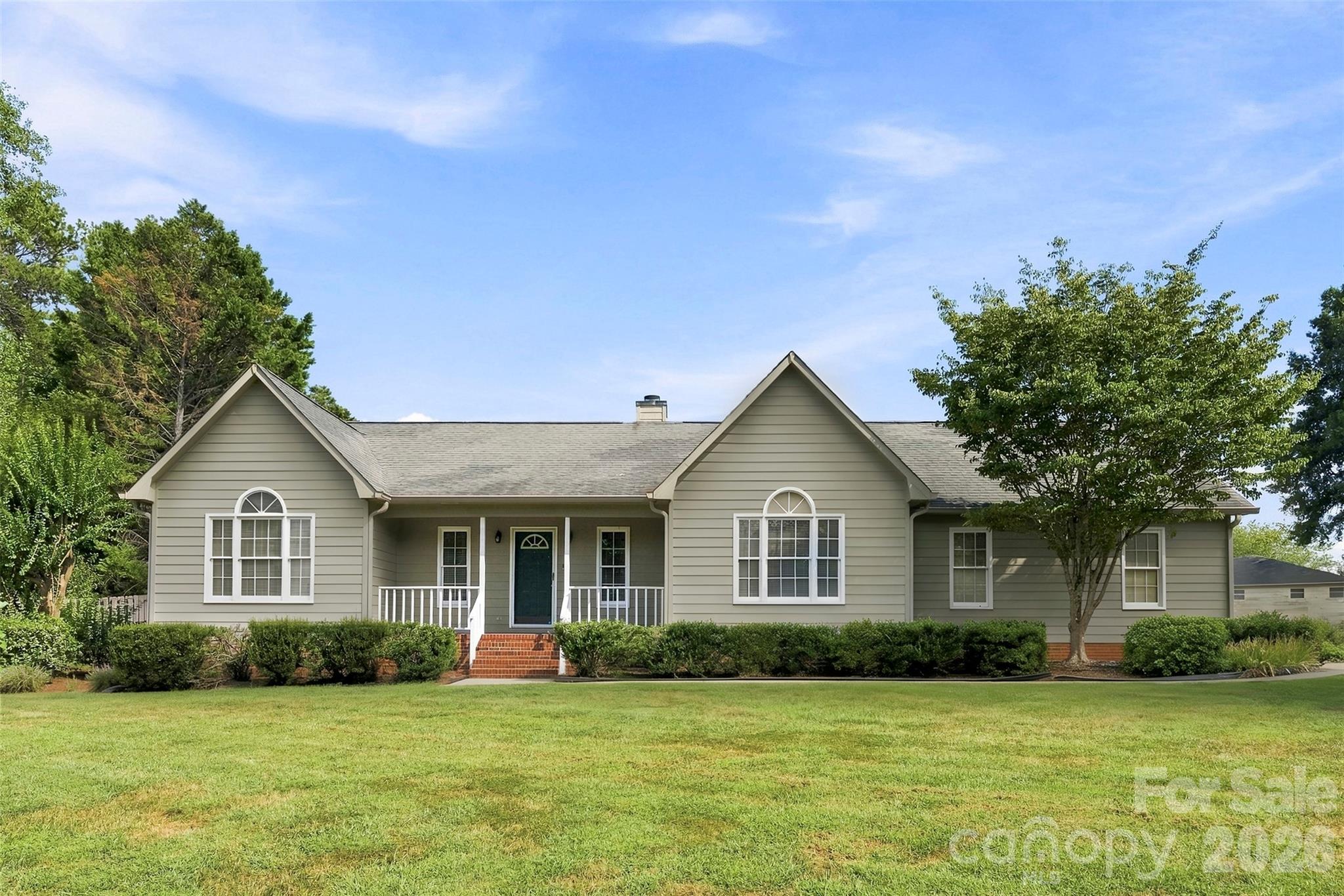 108 Shade Tree Court Property Photo 1