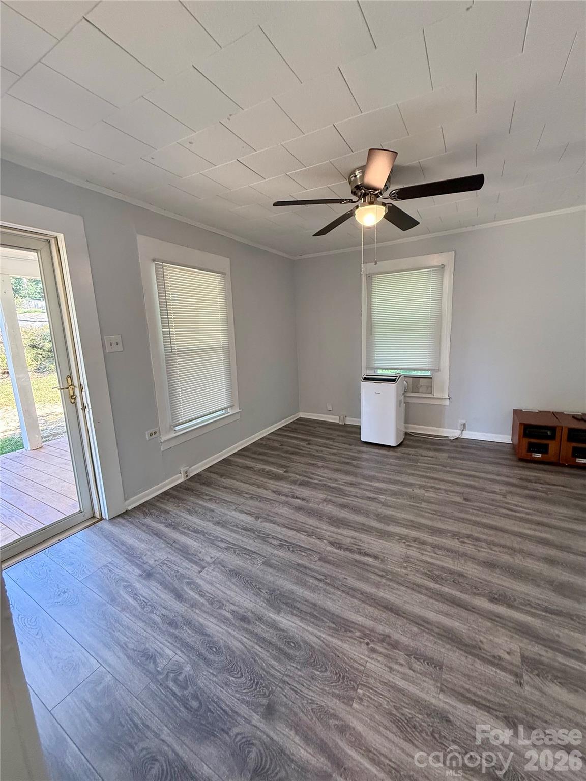 199 West View Street Property Photo 5