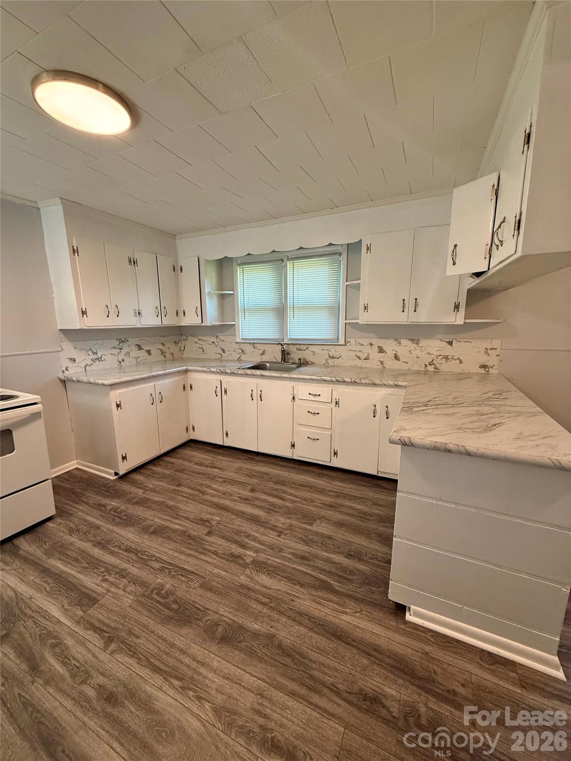199 West View Street Property Photo 8