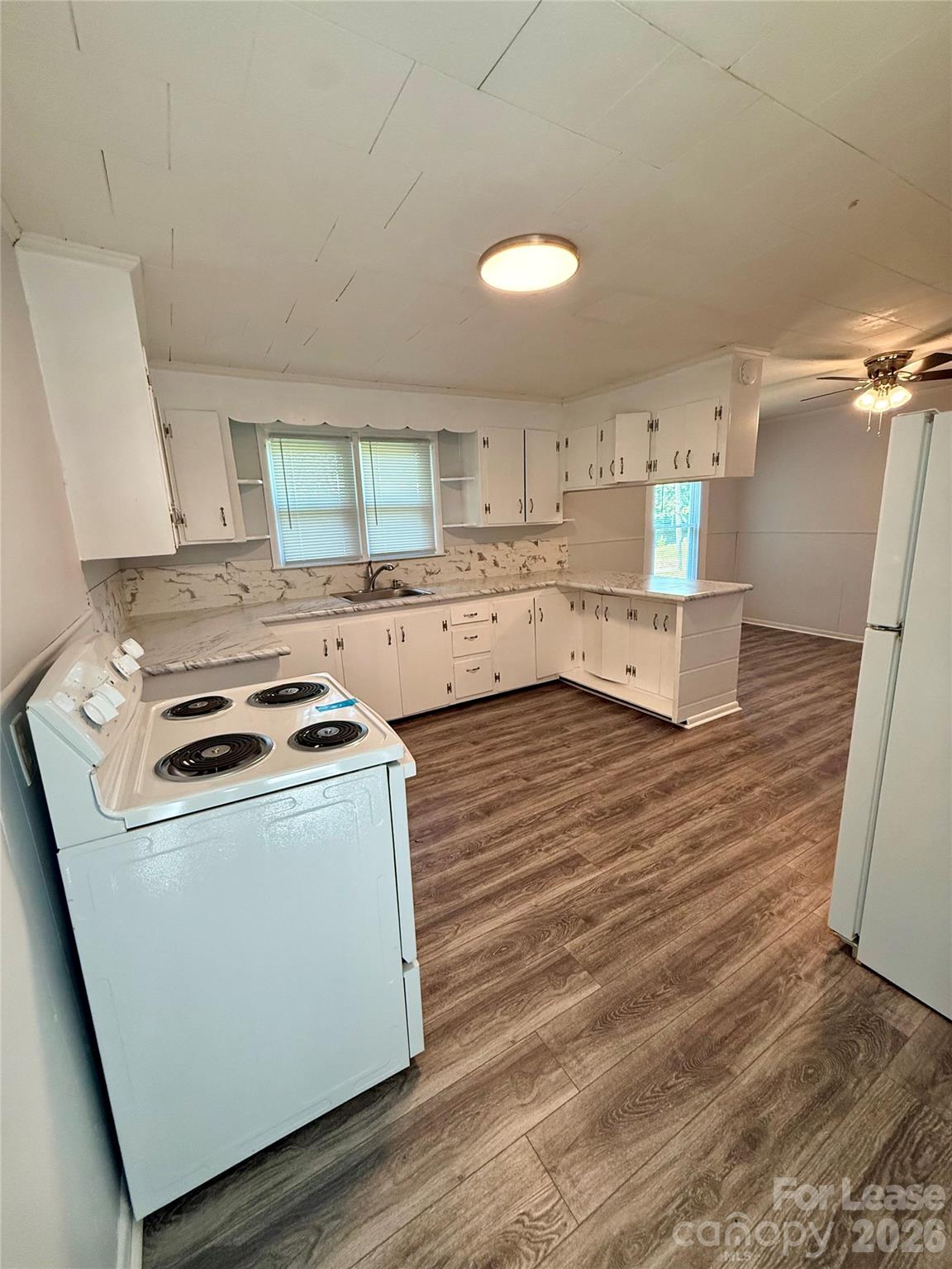 199 West View Street Property Photo 9