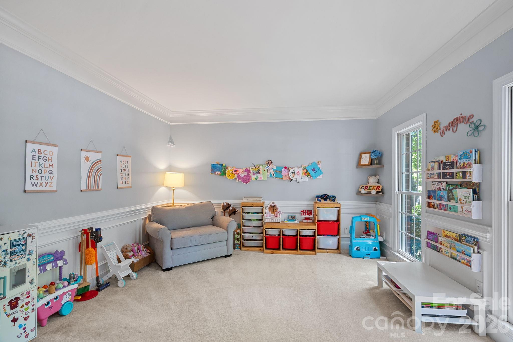 2401 Flagstick Drive Property Photo 10