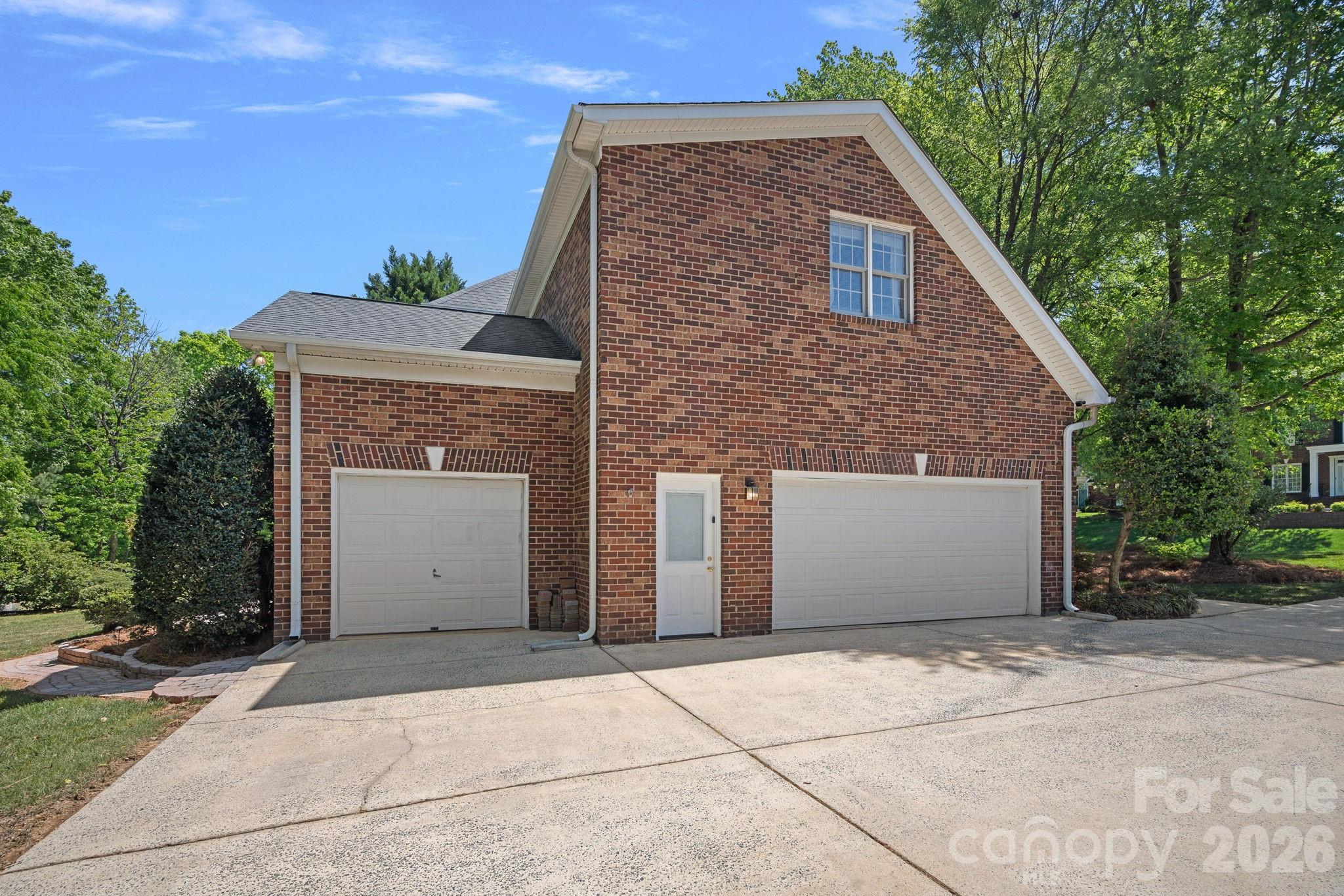 2401 Flagstick Drive Property Photo 34