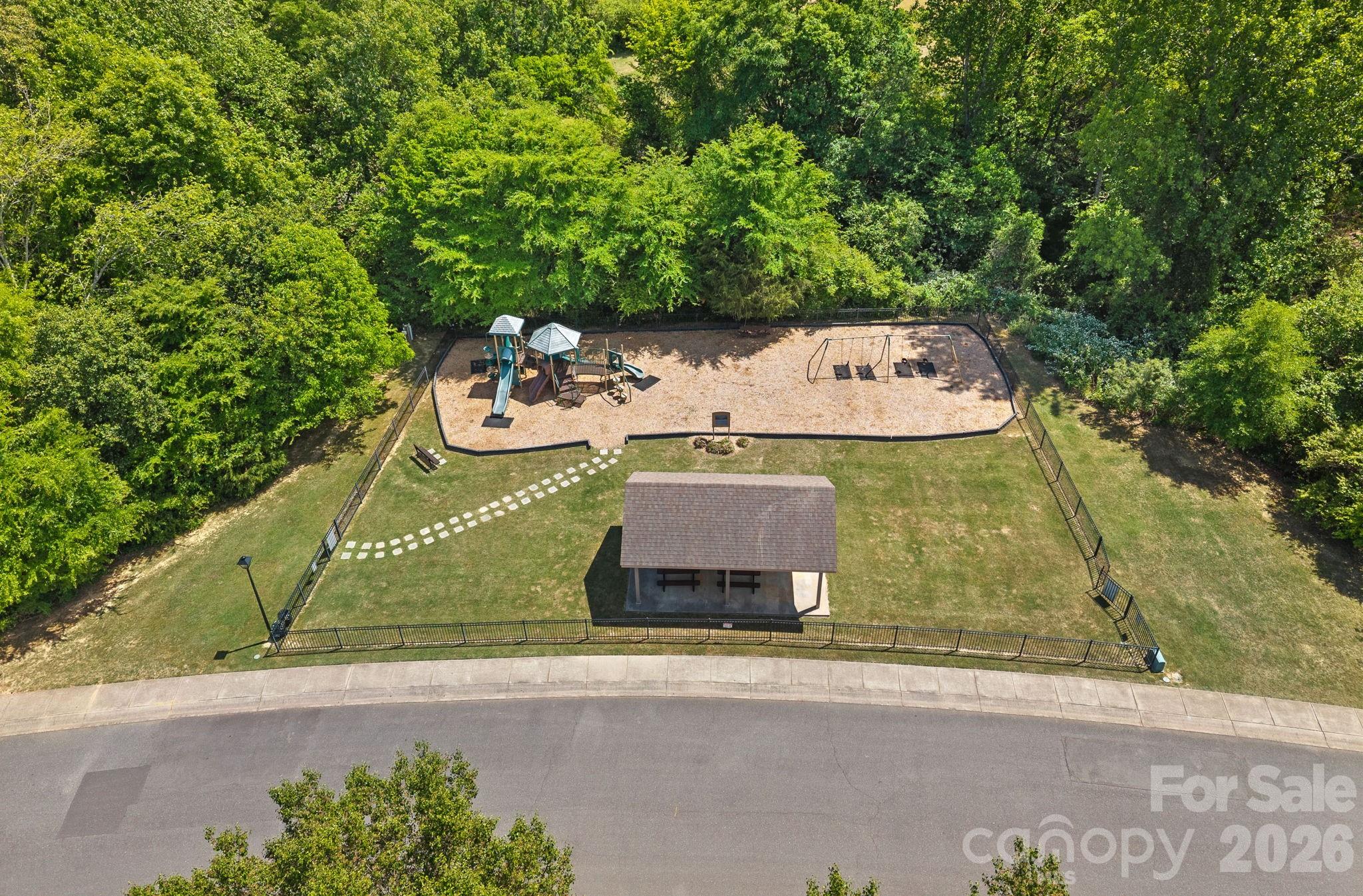 2401 Flagstick Drive Property Photo 40