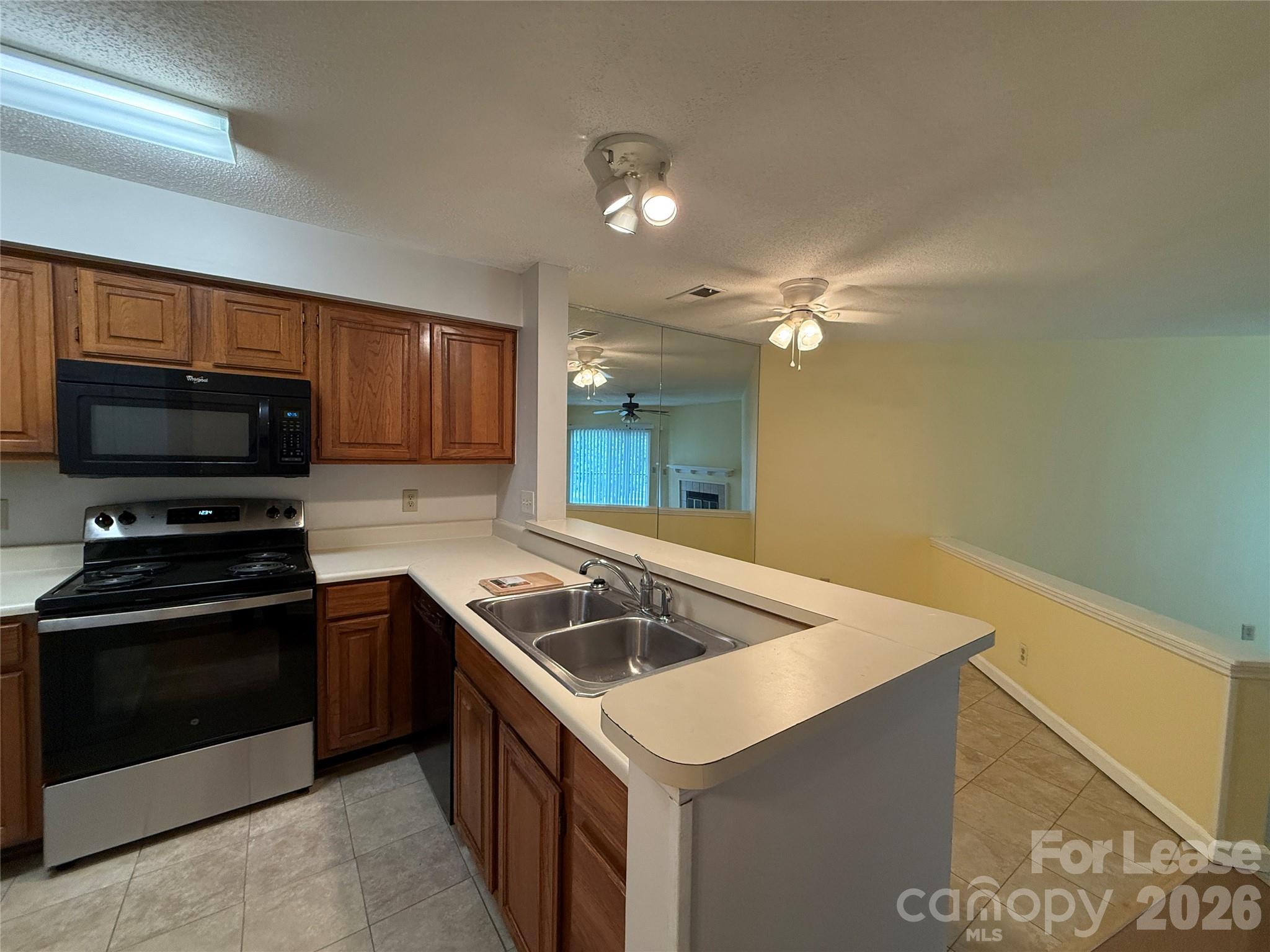18809 Nautical Drive 204 Property Photo 8