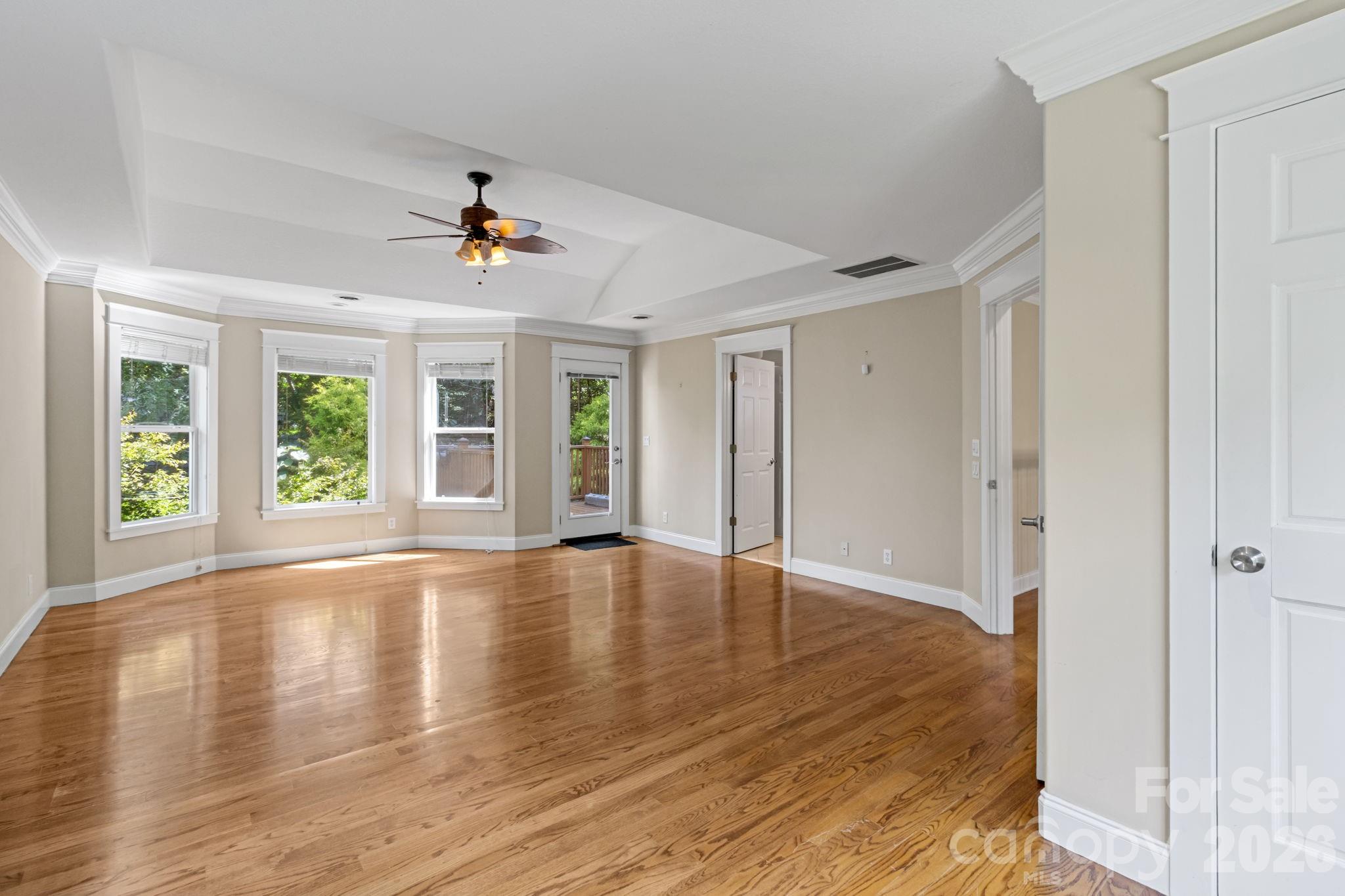 6 Kit Court Property Photo 31