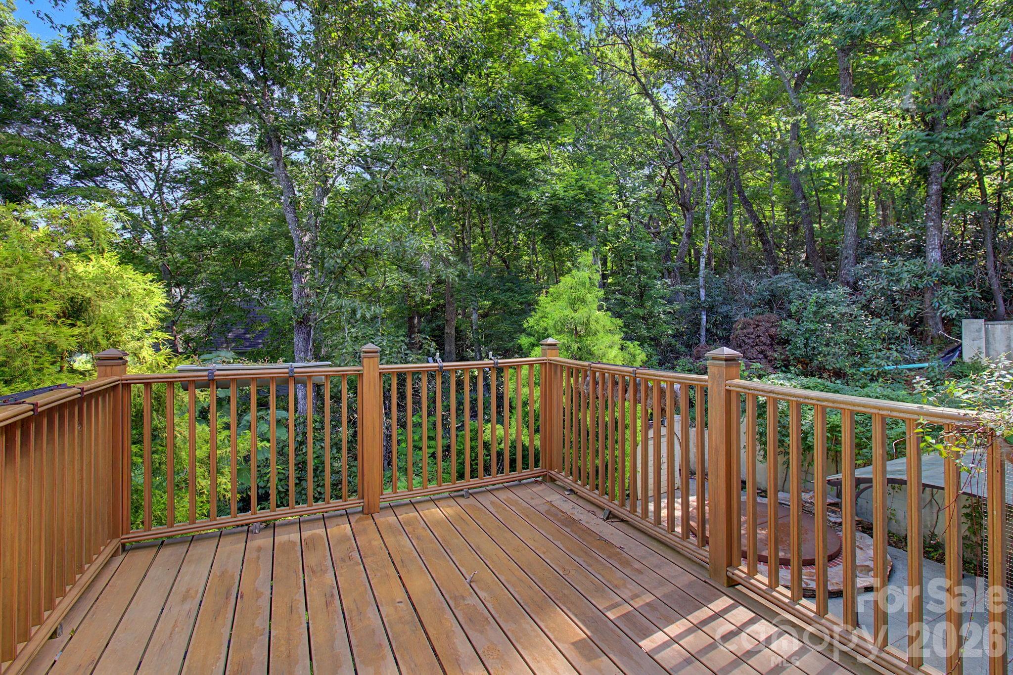 6 Kit Court Property Photo 33