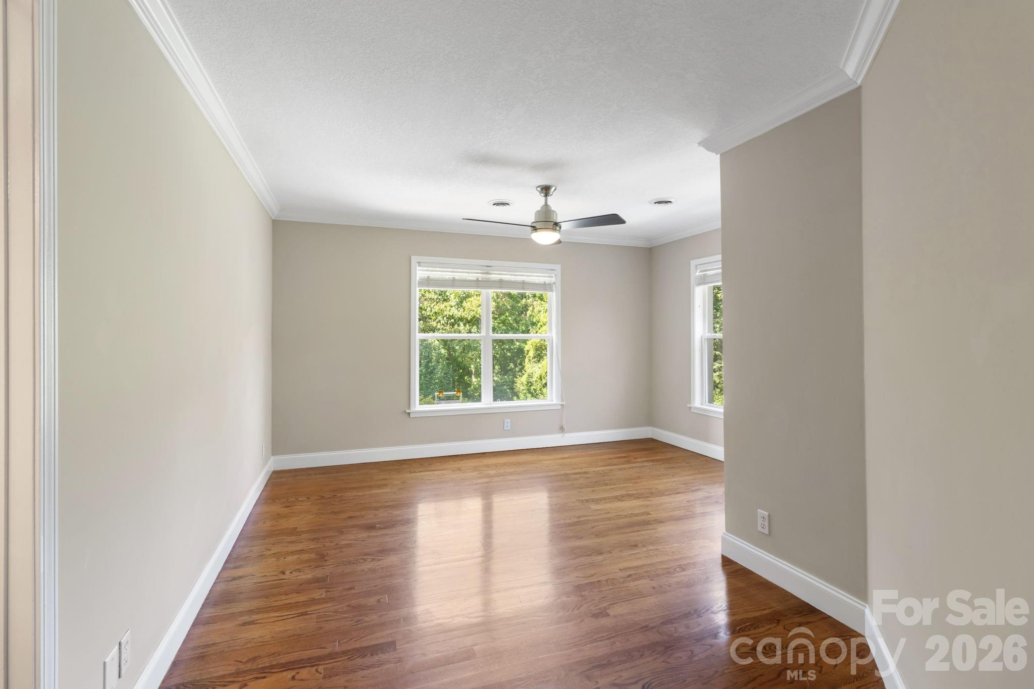 6 Kit Court Property Photo 36