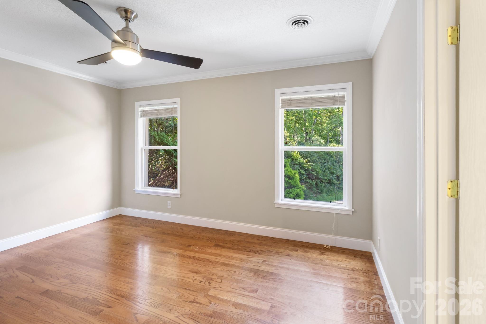 6 Kit Court Property Photo 38