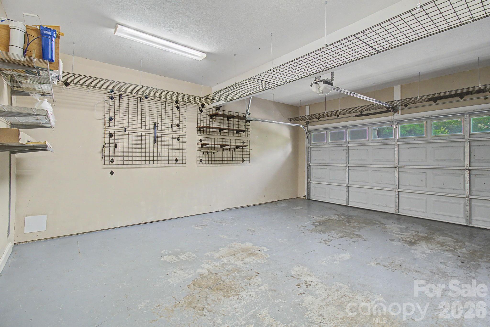 6 Kit Court Property Photo 40