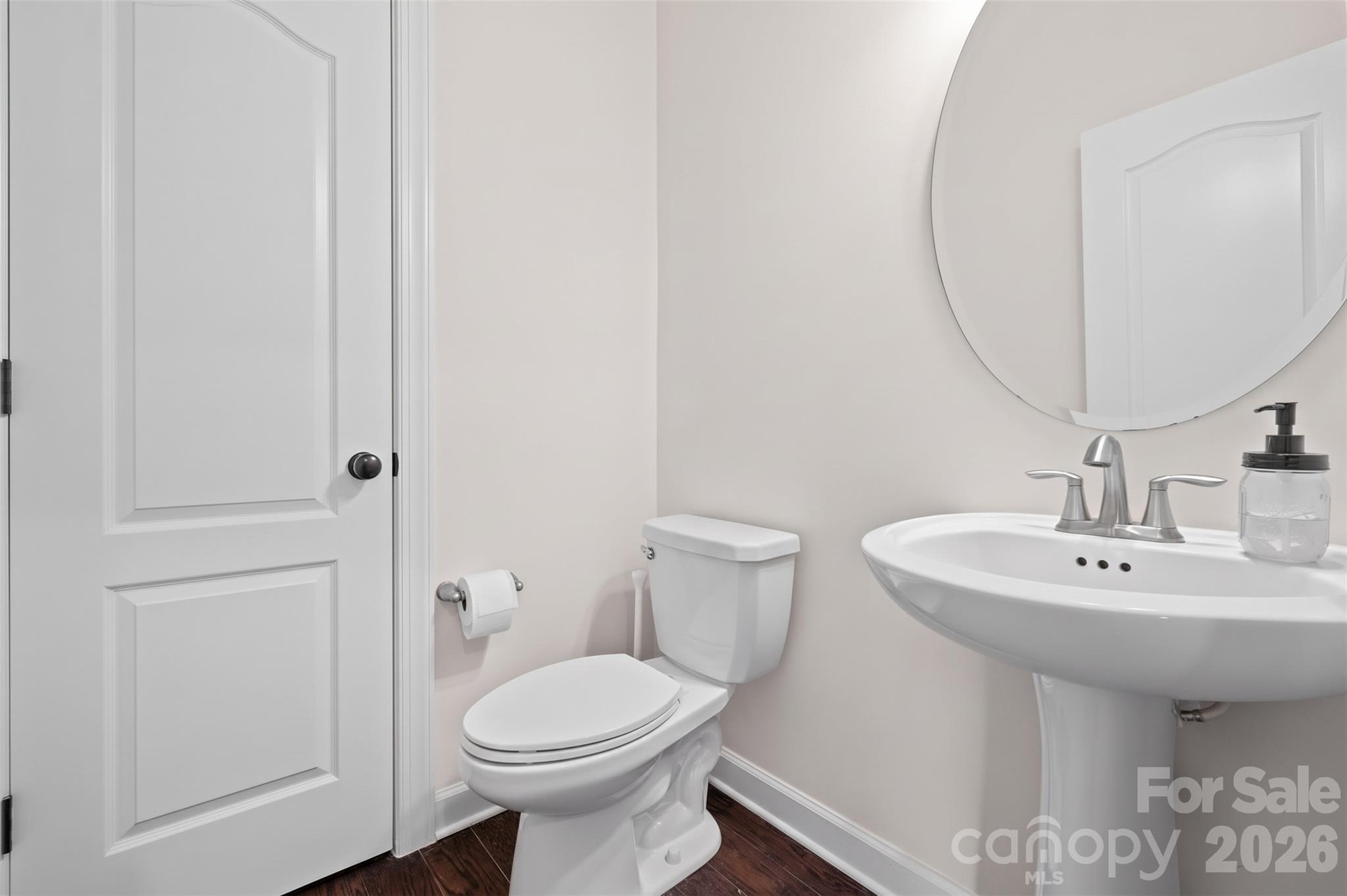 640 Maple Hill Drive Property Photo 8