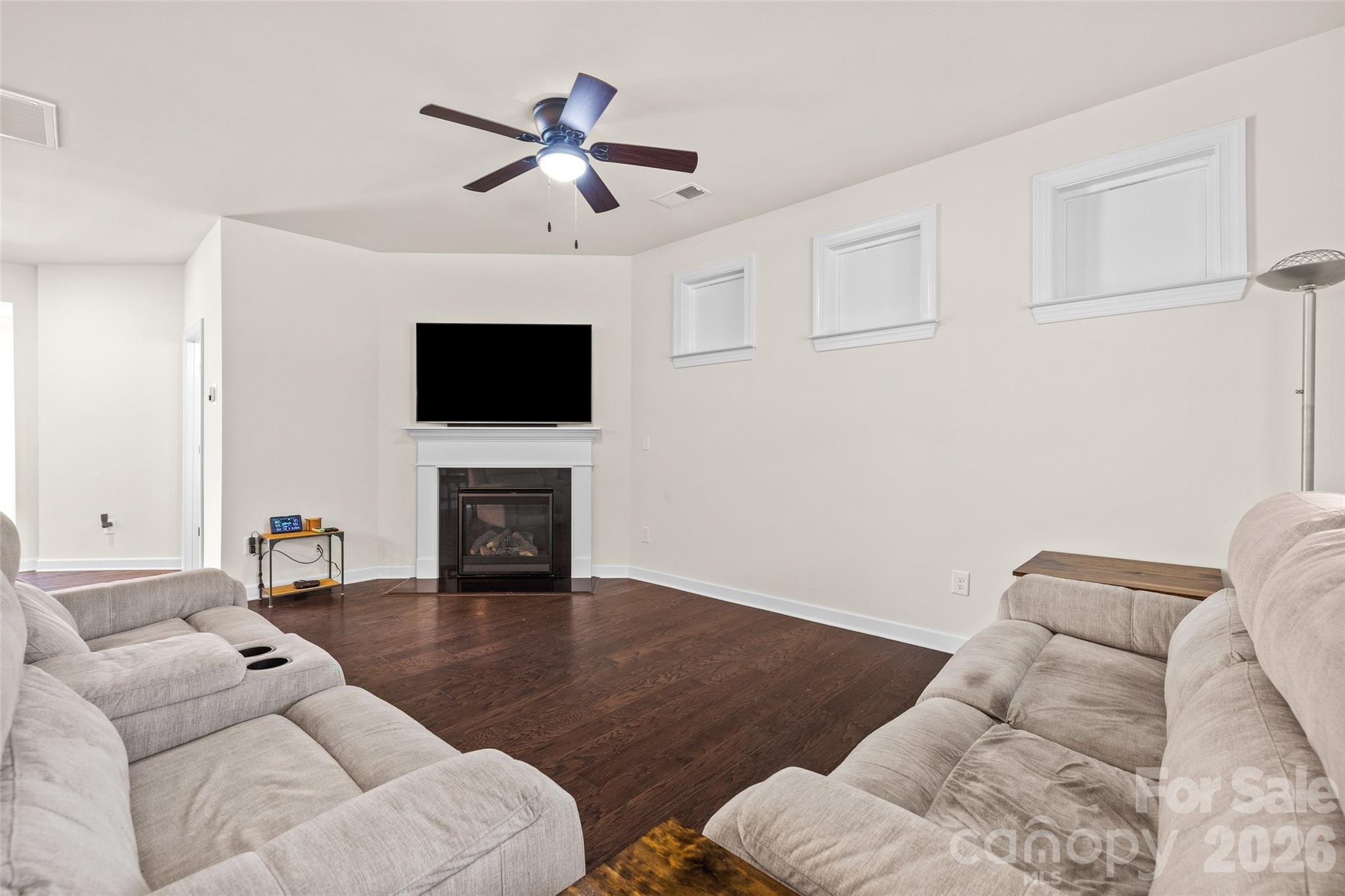 640 Maple Hill Drive Property Photo 10