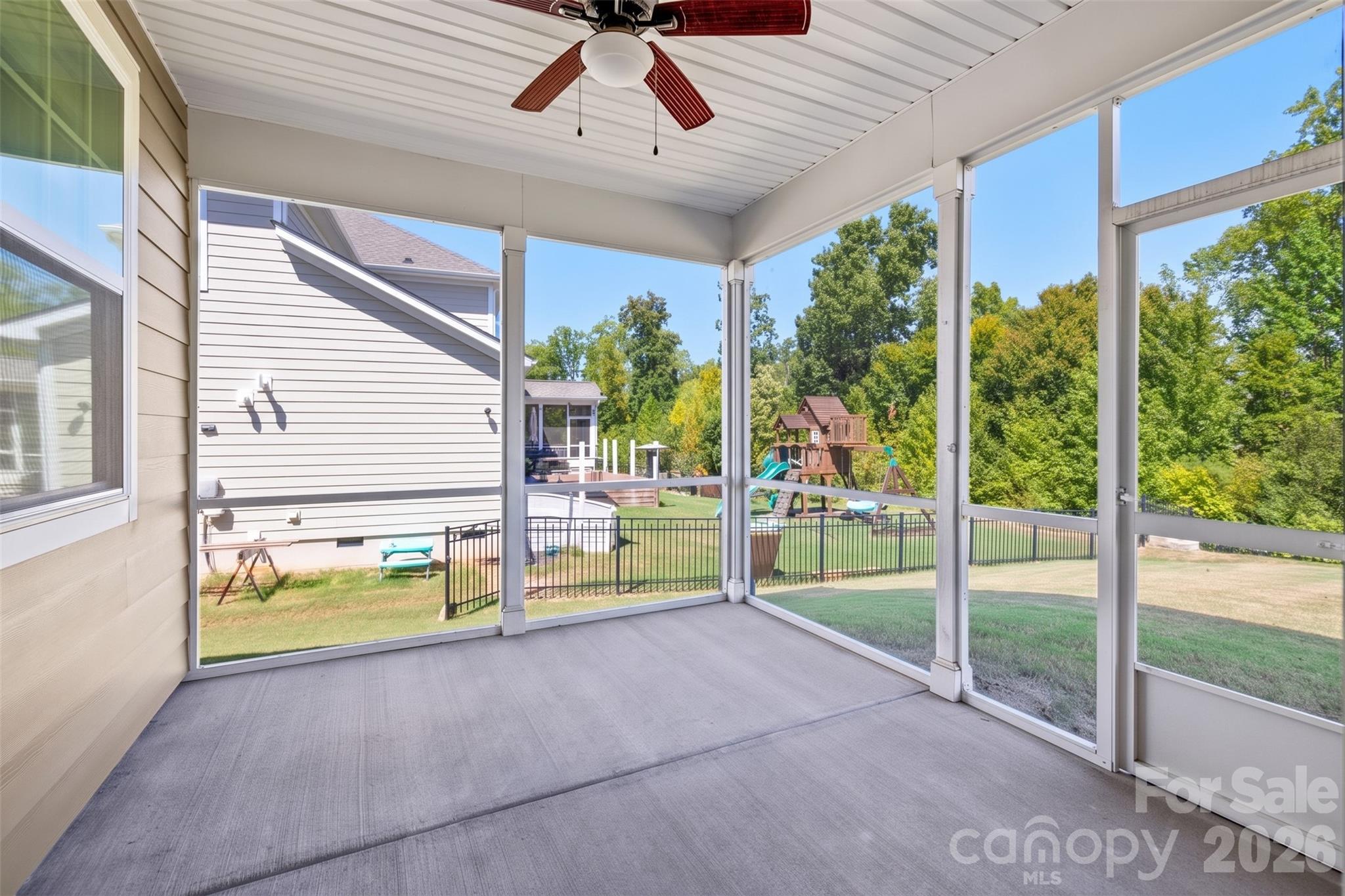 640 Maple Hill Drive Property Photo 34