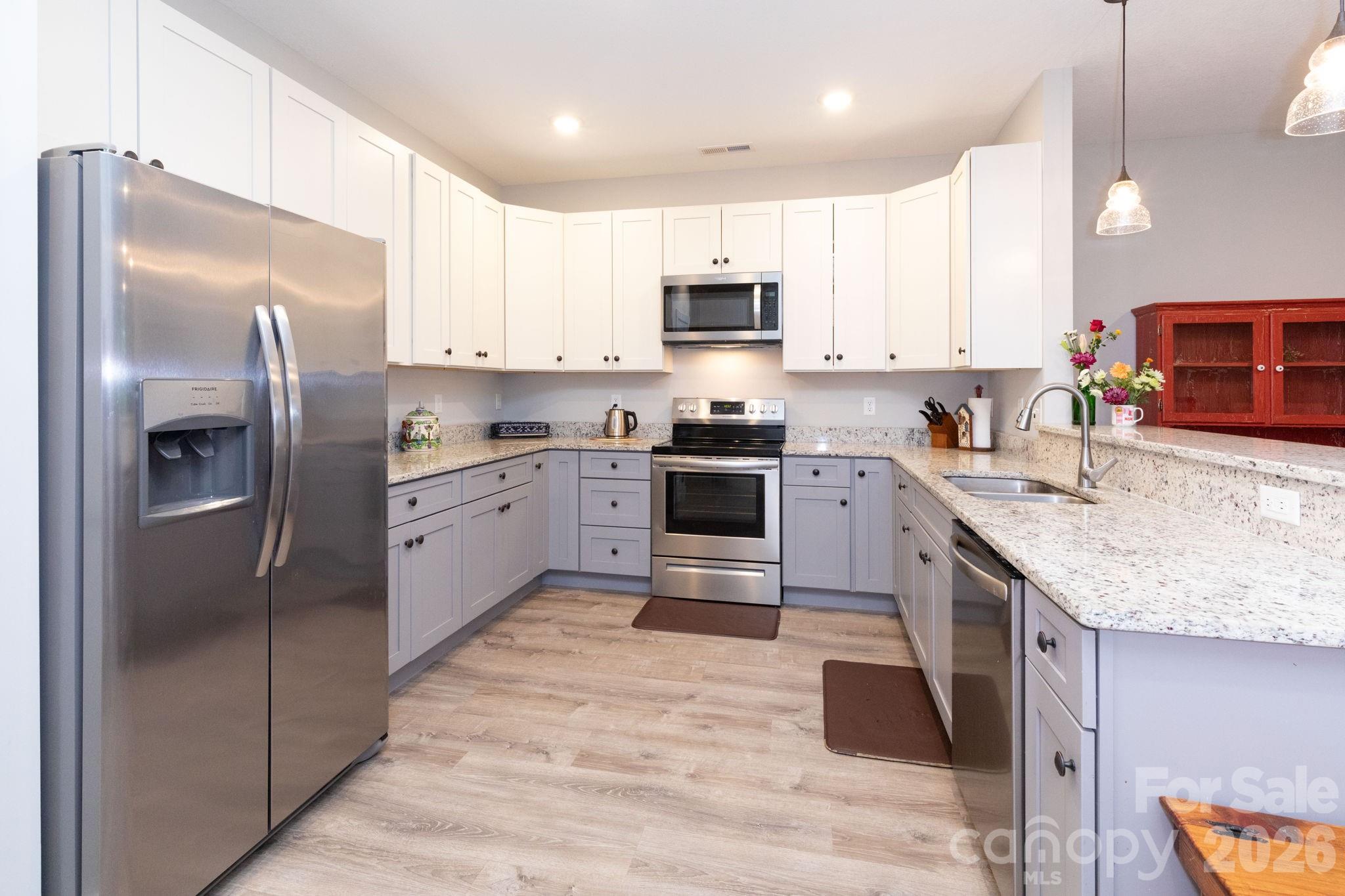 138 Foxden Drive 102 Property Photo 12