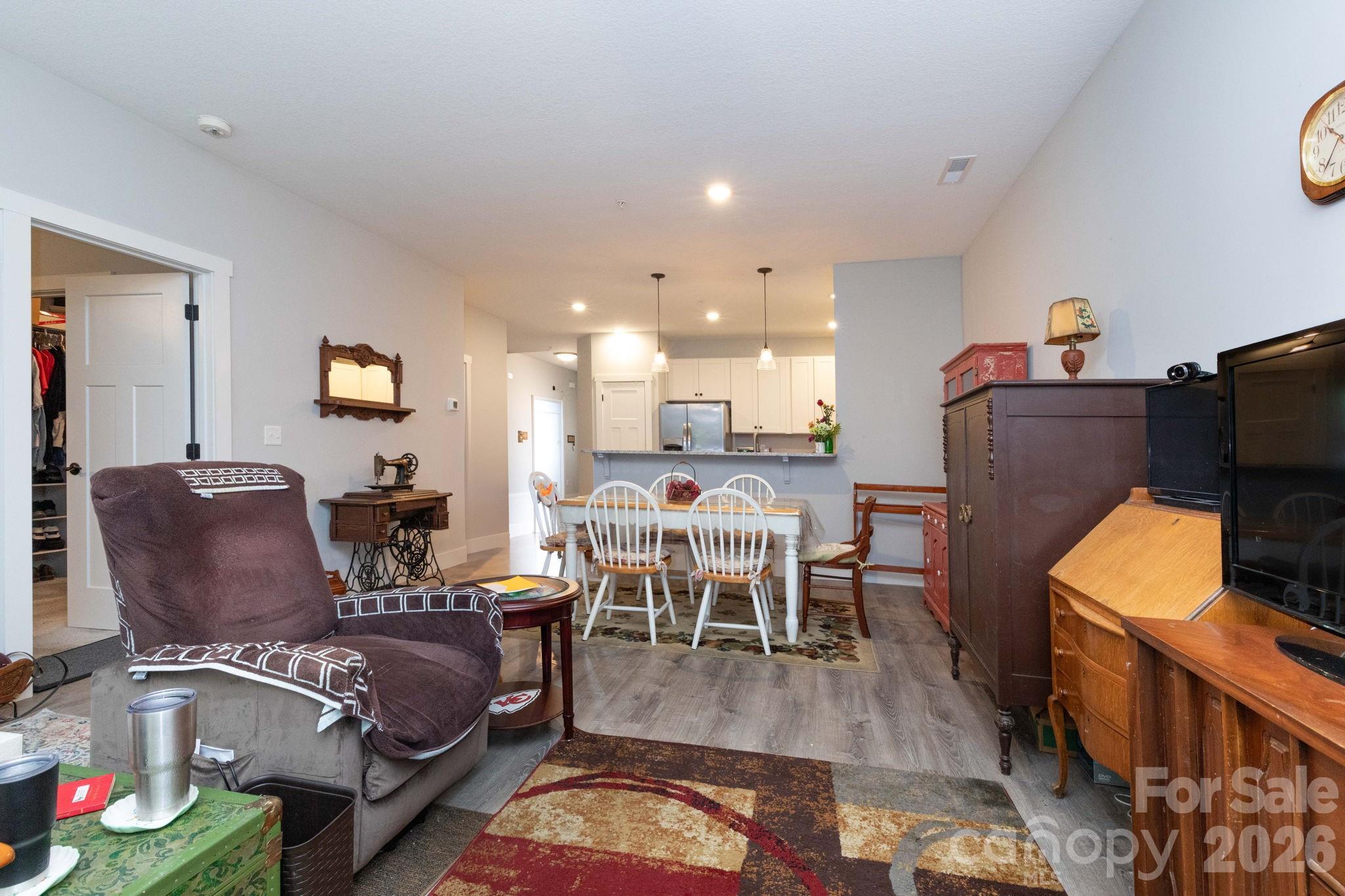 138 Foxden Drive 102 Property Photo 15