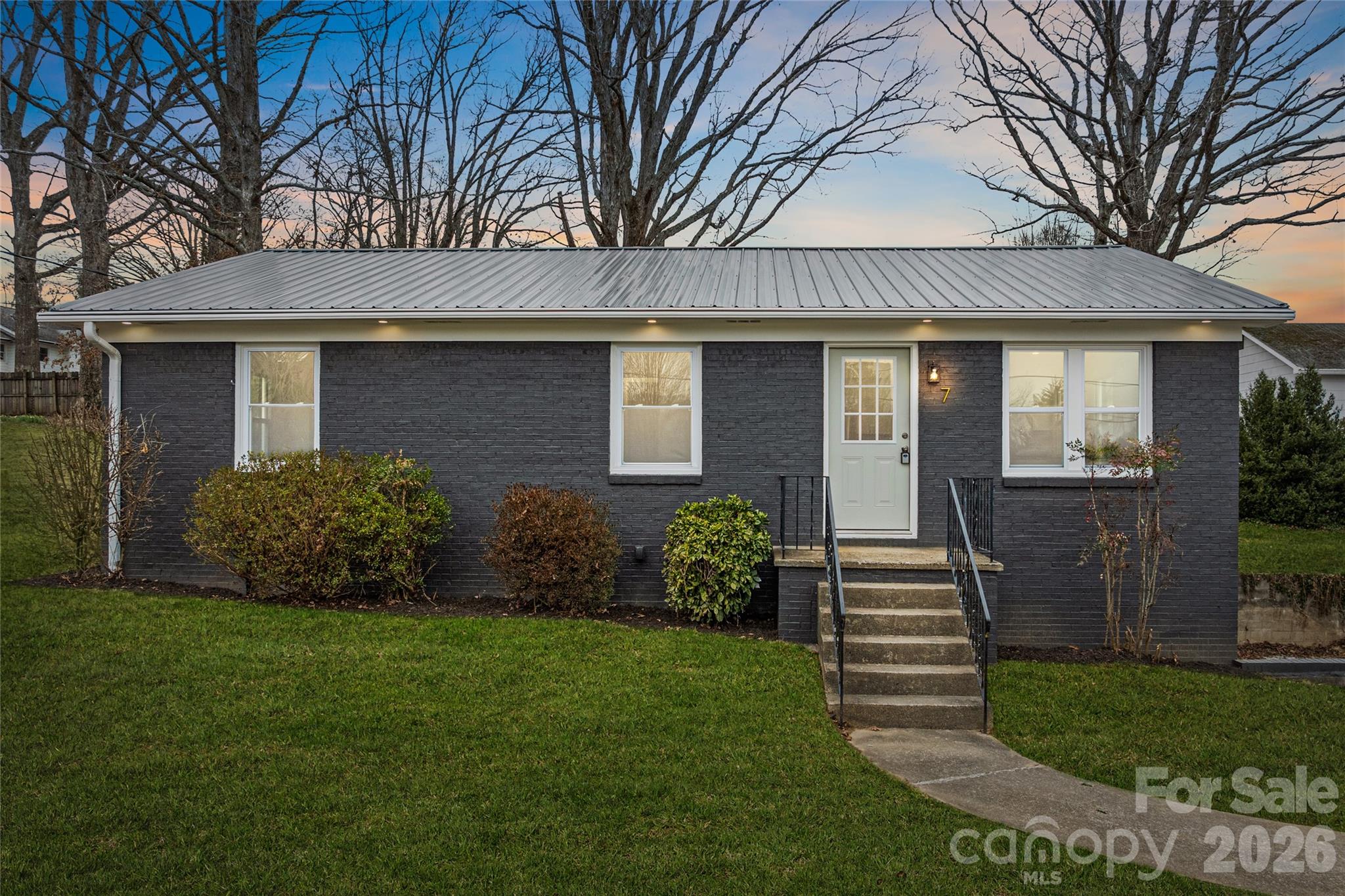 7 Browndale Road Property Photo 1