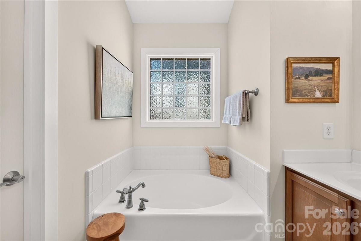 7014 Blakeney Greens Boulevard Property Photo 31
