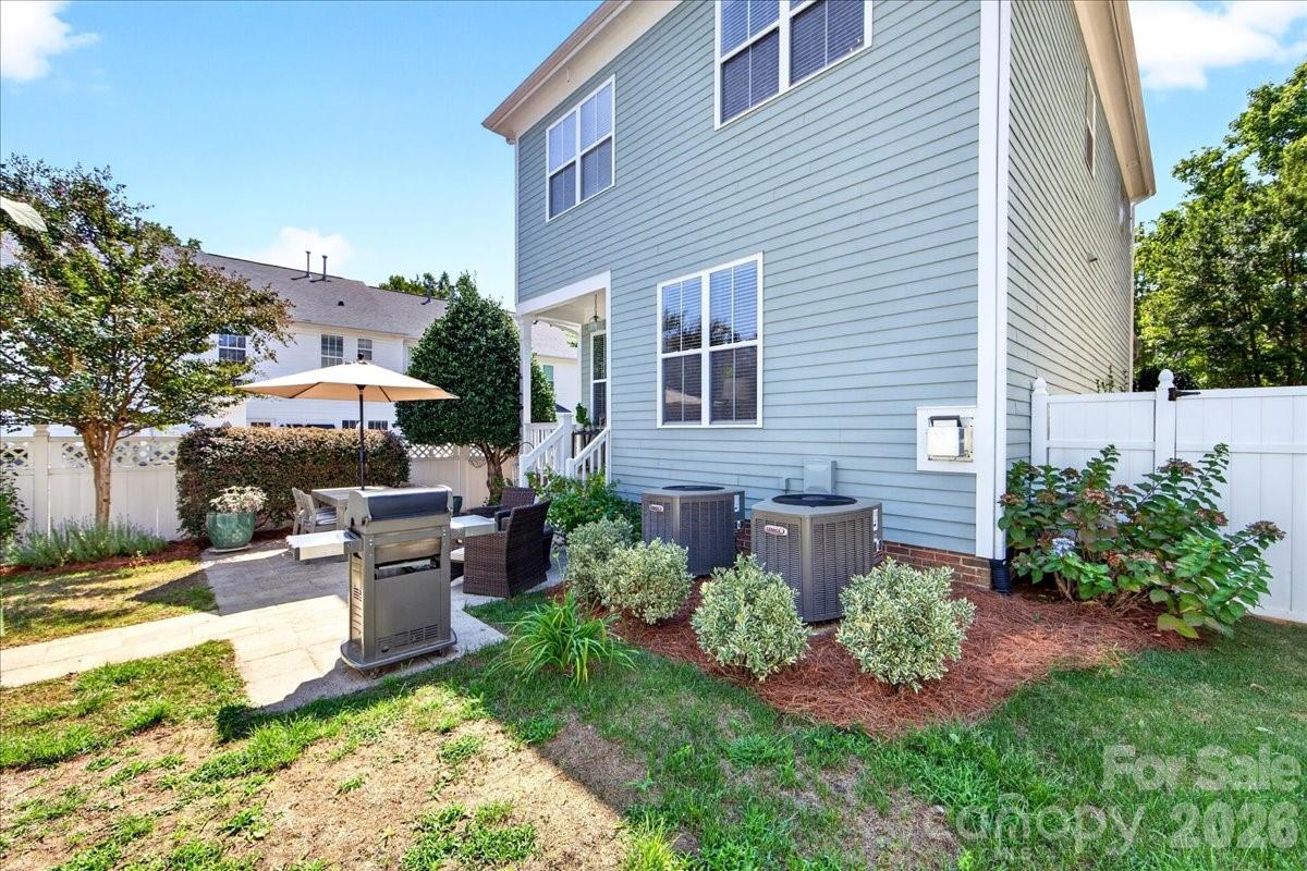 7014 Blakeney Greens Boulevard Property Photo 41