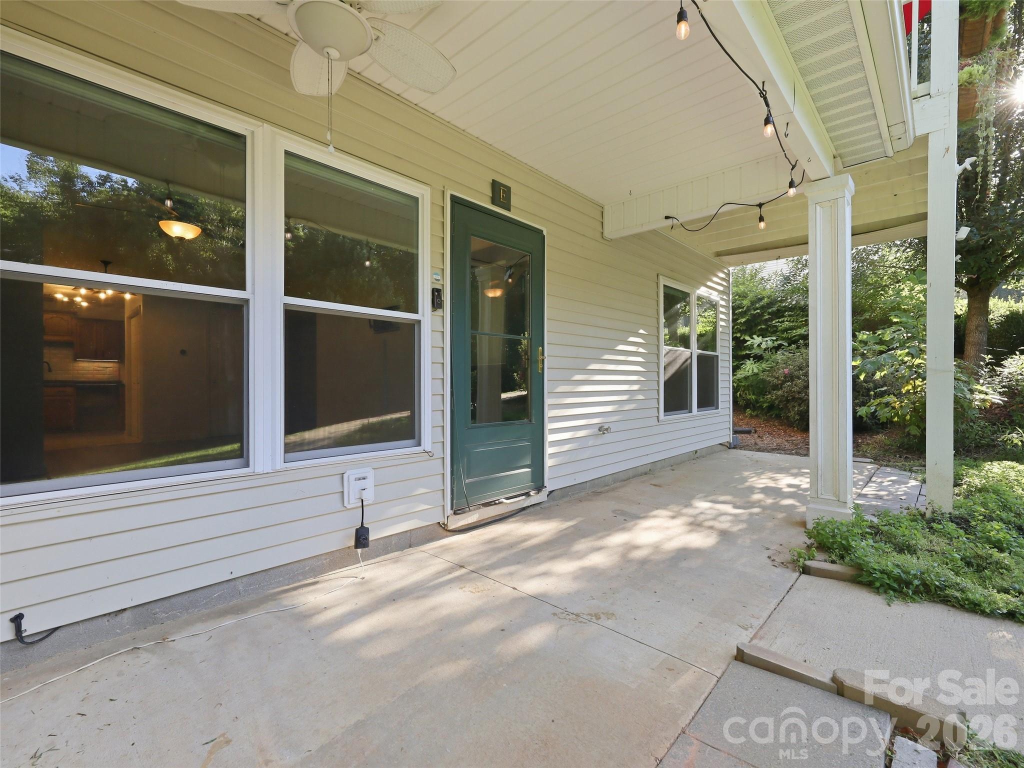 19 Krista Circle E Property Photo 27