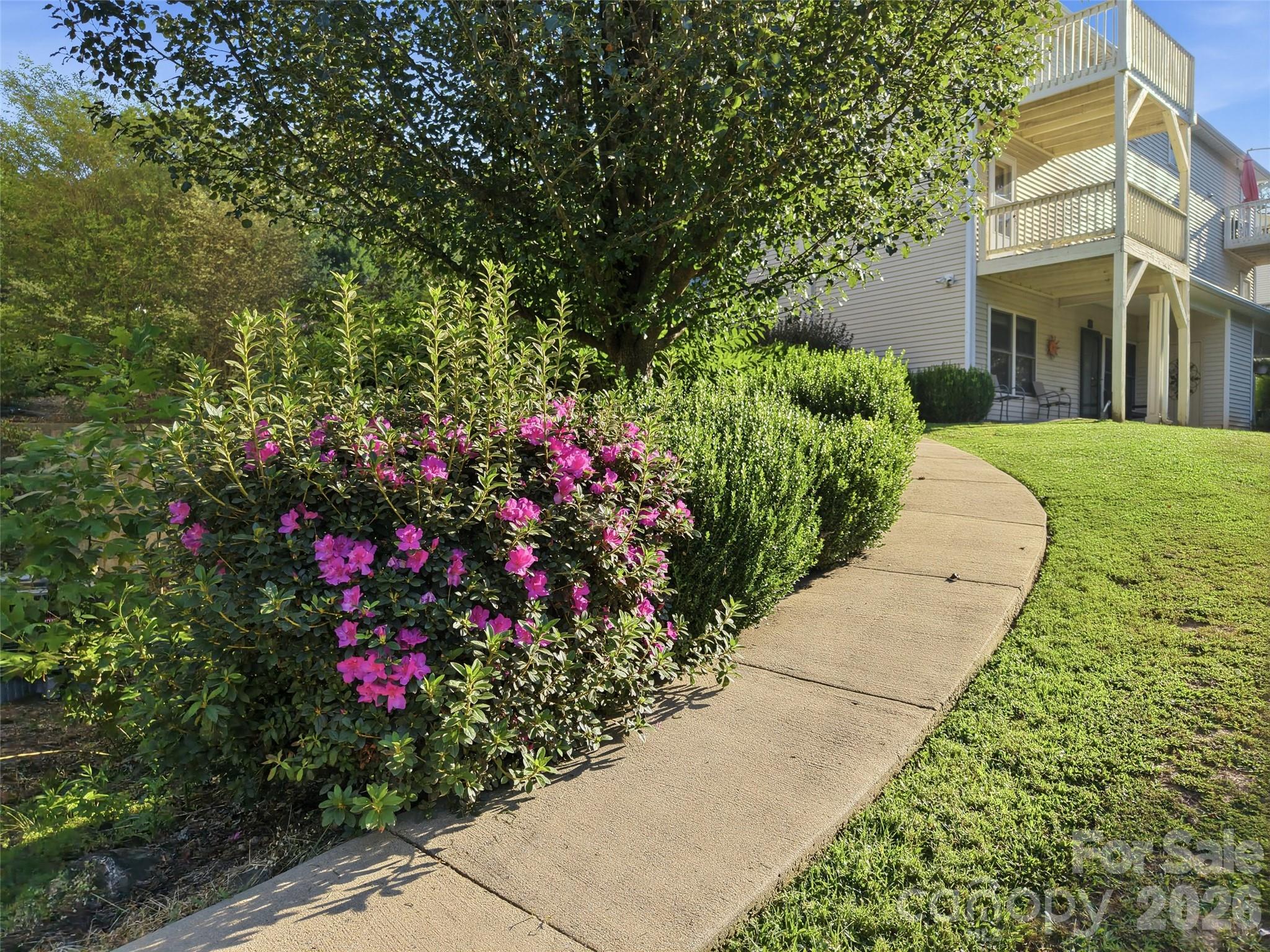 19 Krista Circle E Property Photo 30