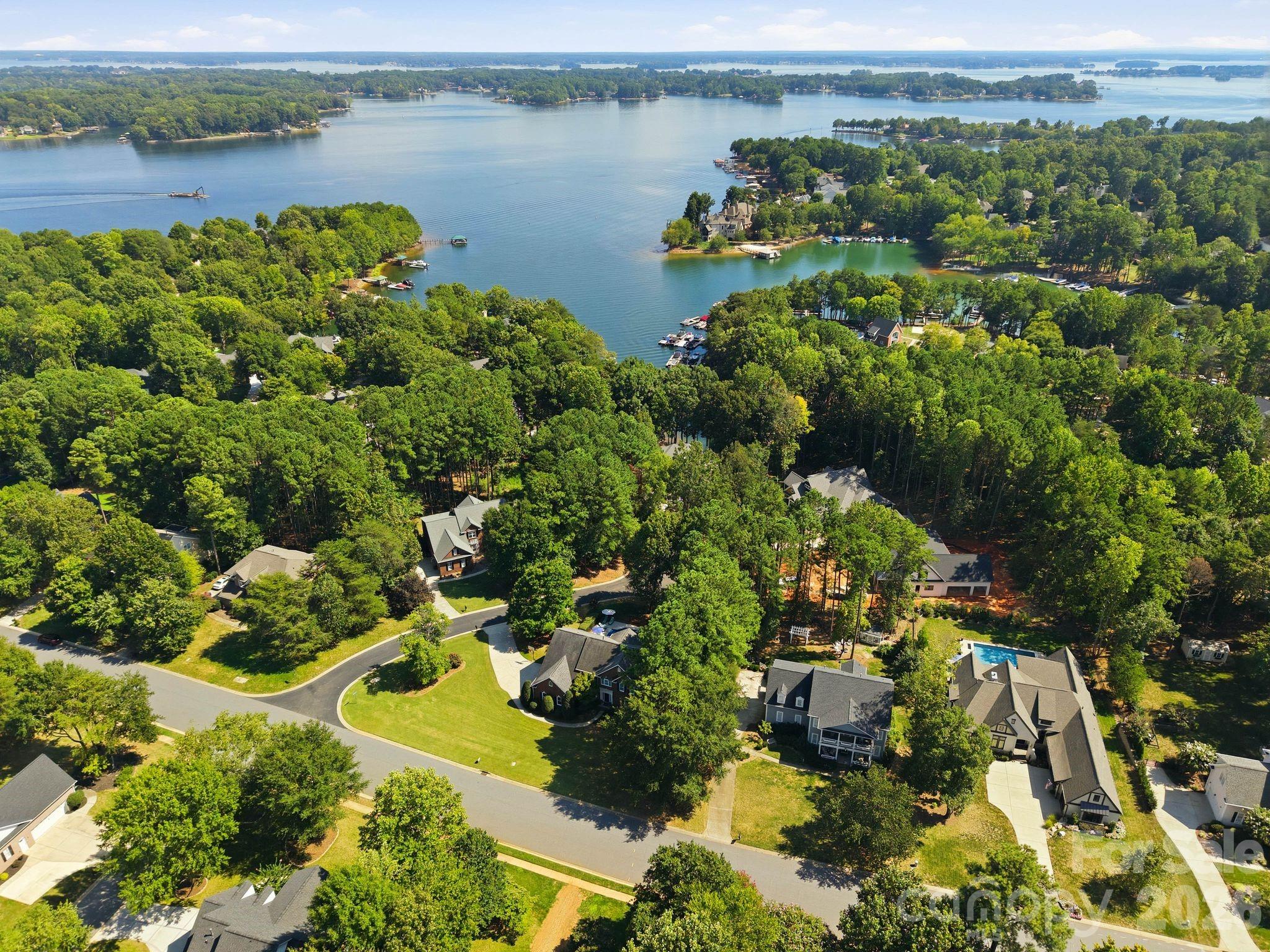 4507 Rippling Cove Court Property Photo 33