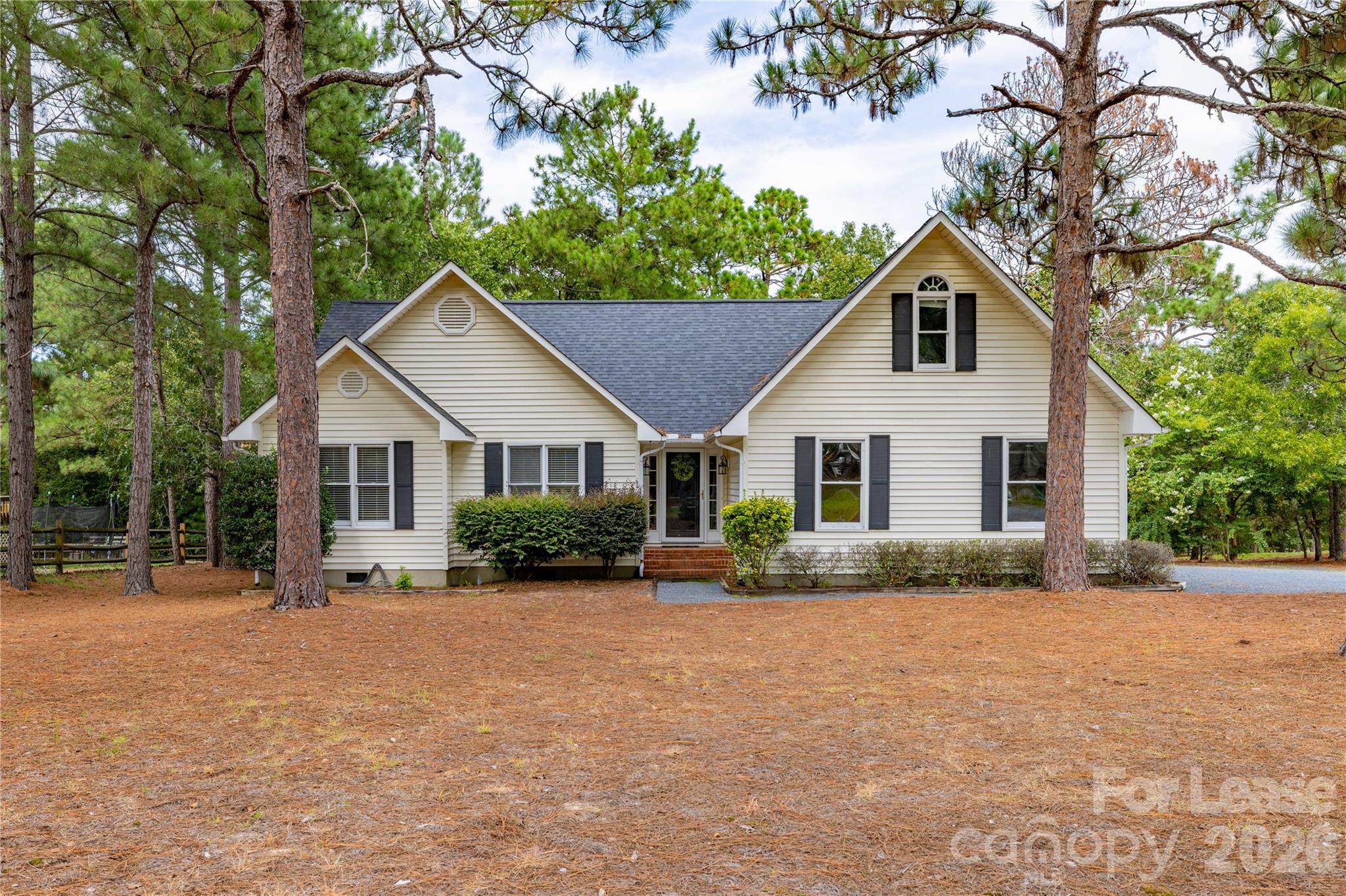 102 Seminole Court Property Photo 1