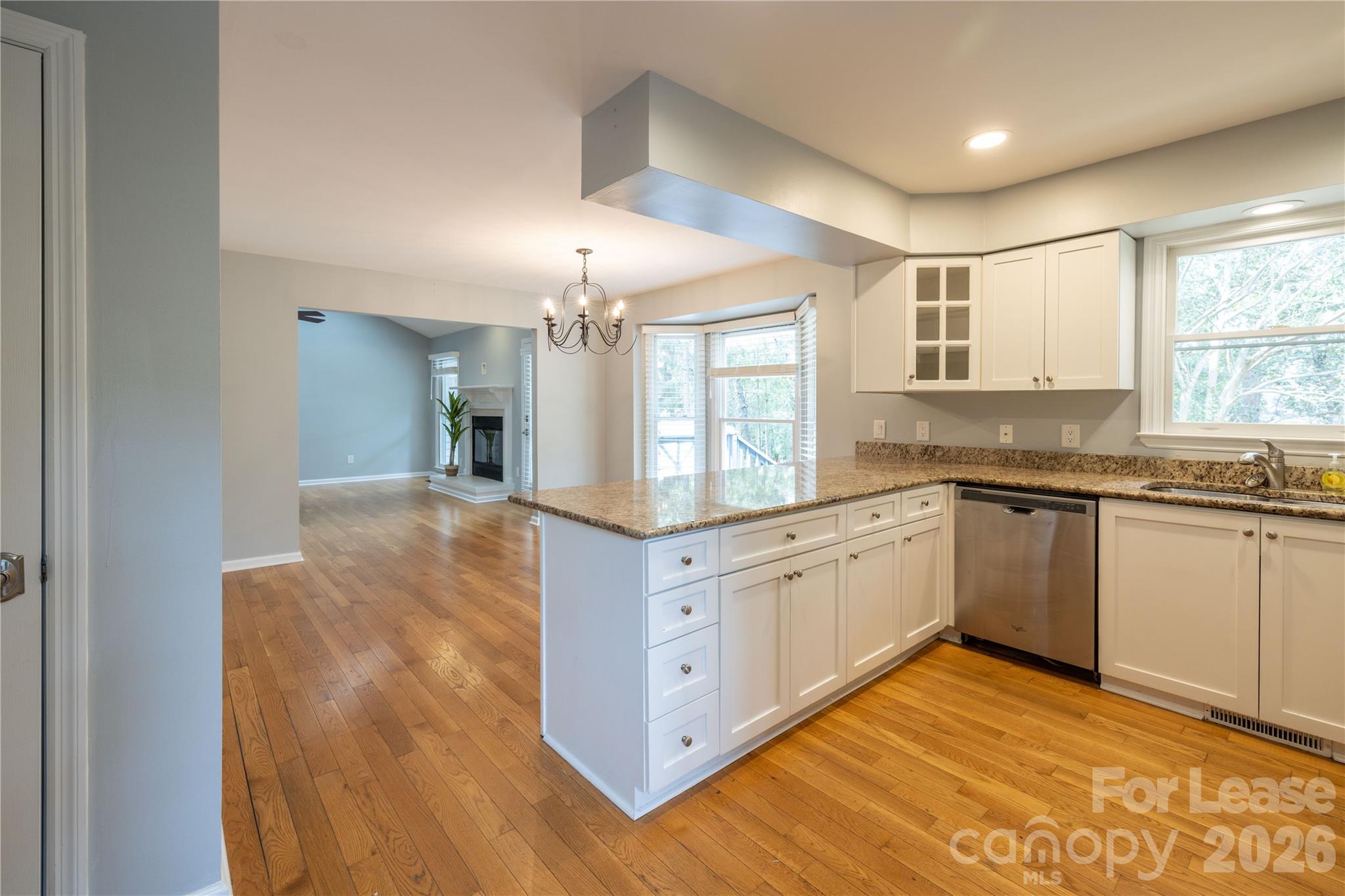 102 Seminole Court Property Photo 8