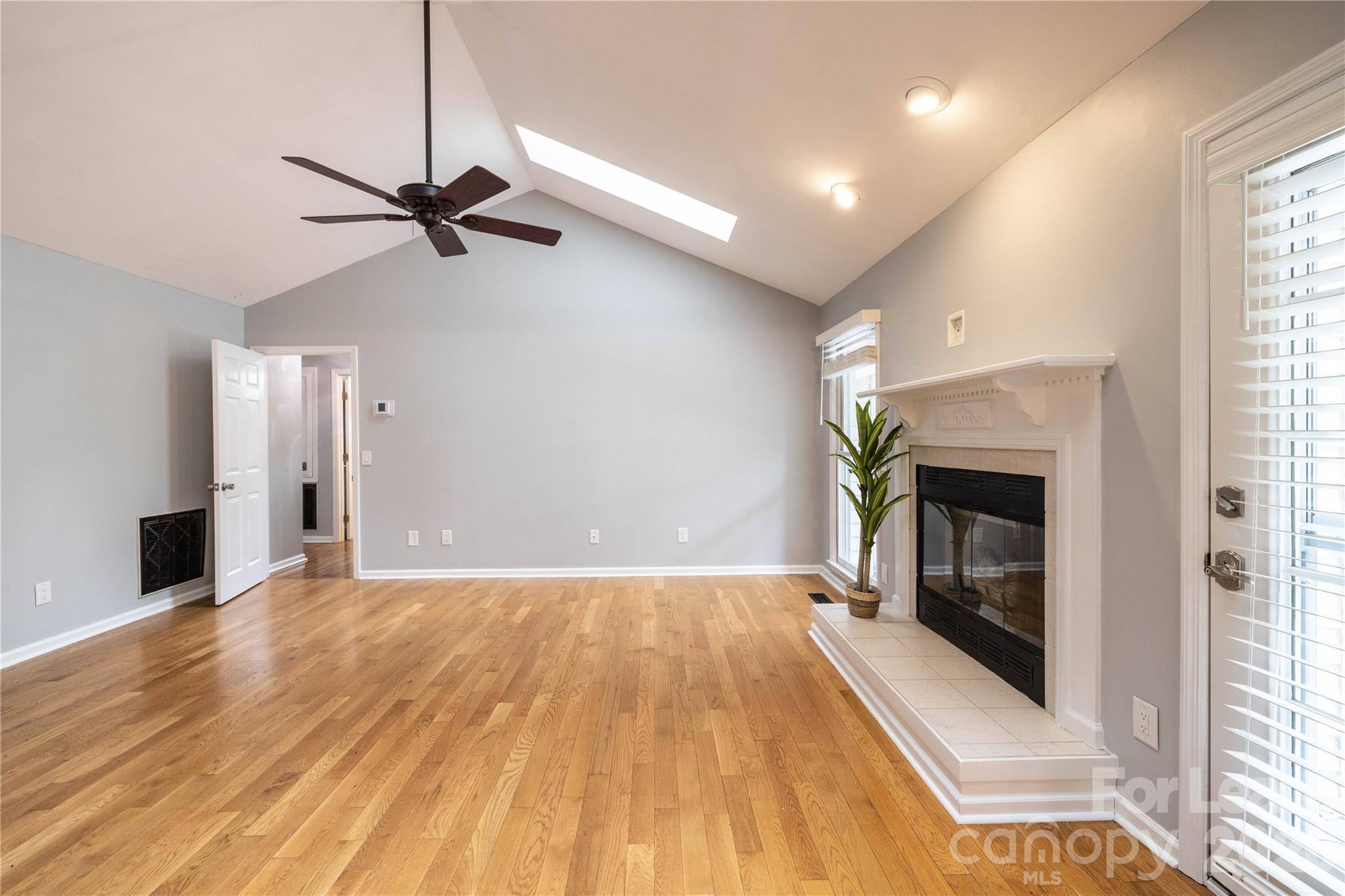 102 Seminole Court Property Photo 19