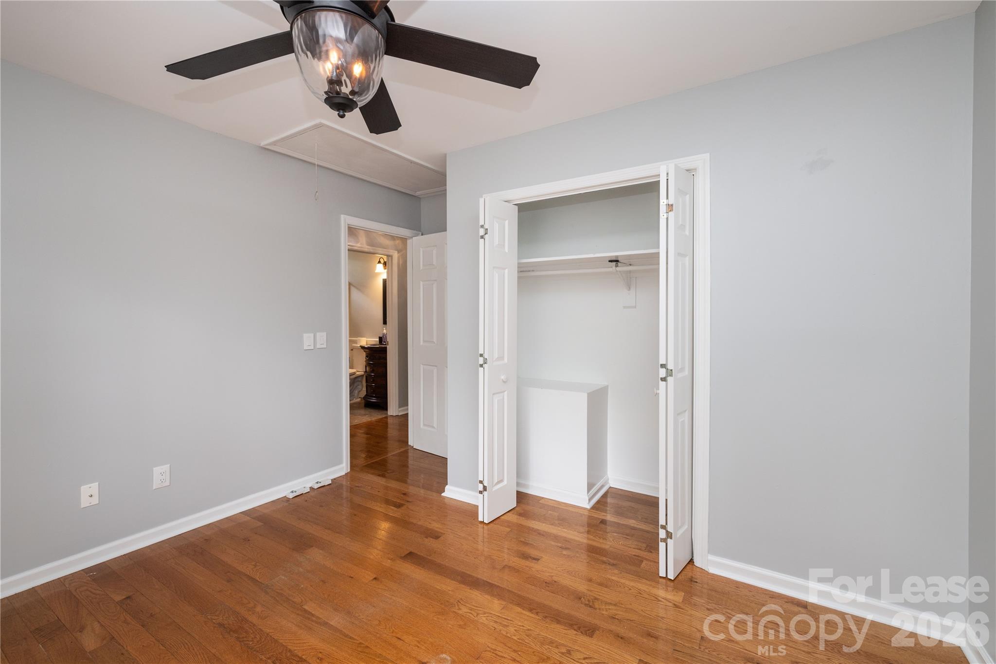 102 Seminole Court Property Photo 28