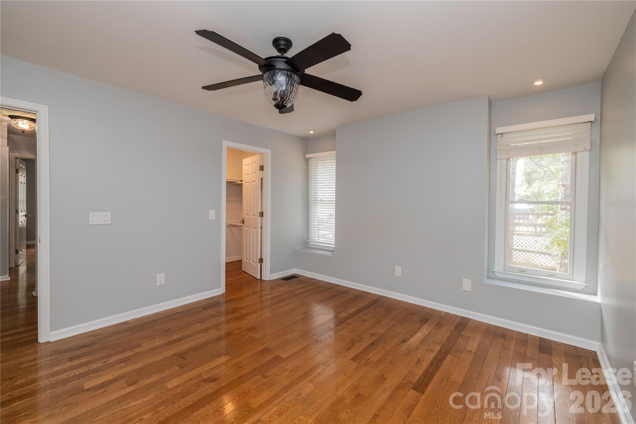 102 Seminole Court Property Photo 33