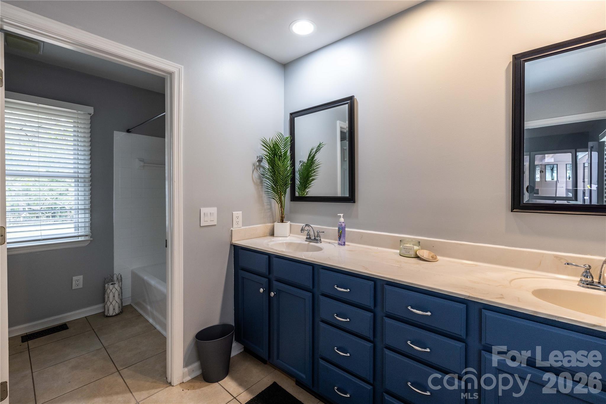 102 Seminole Court Property Photo 34