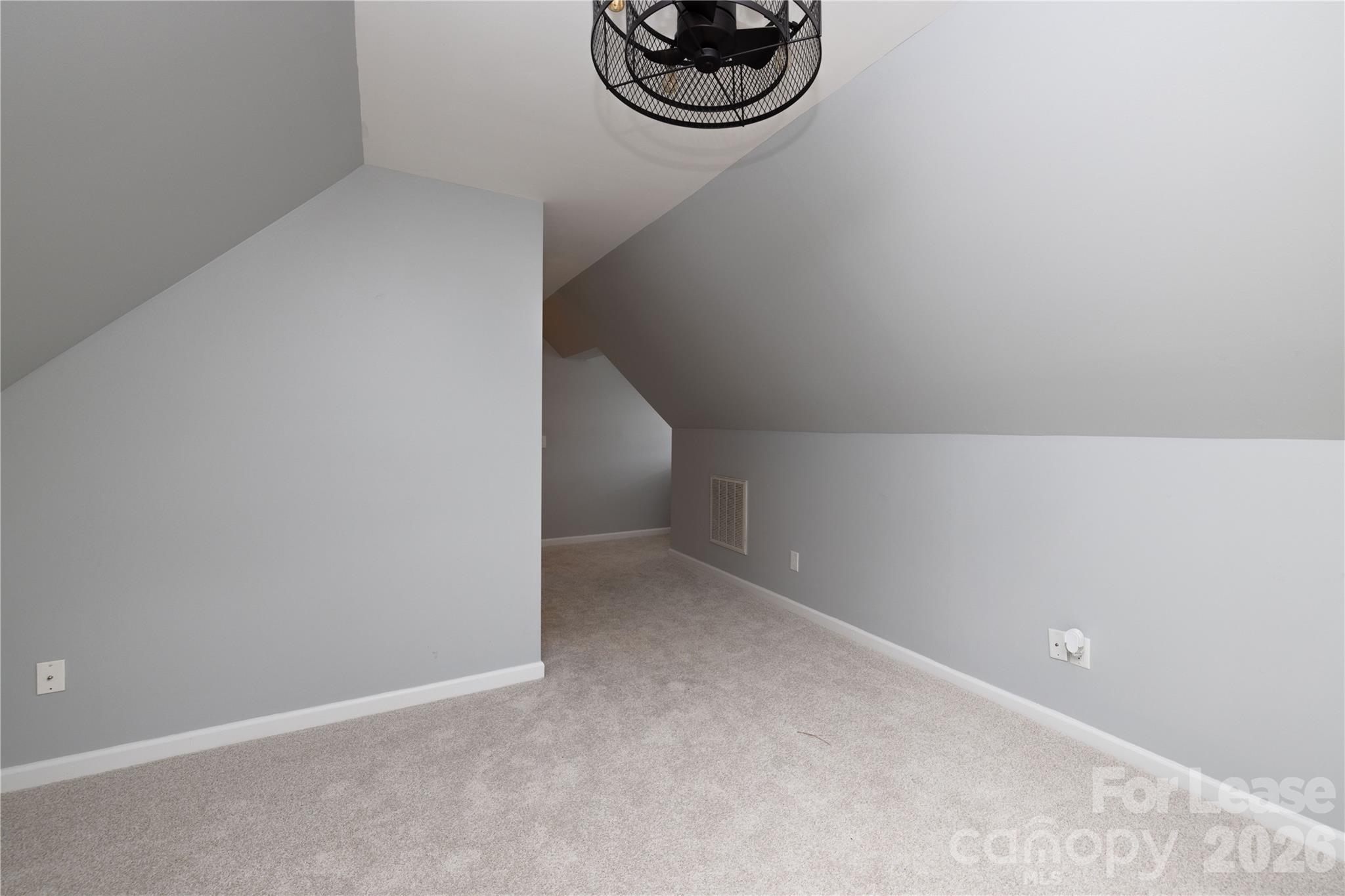 102 Seminole Court Property Photo 41