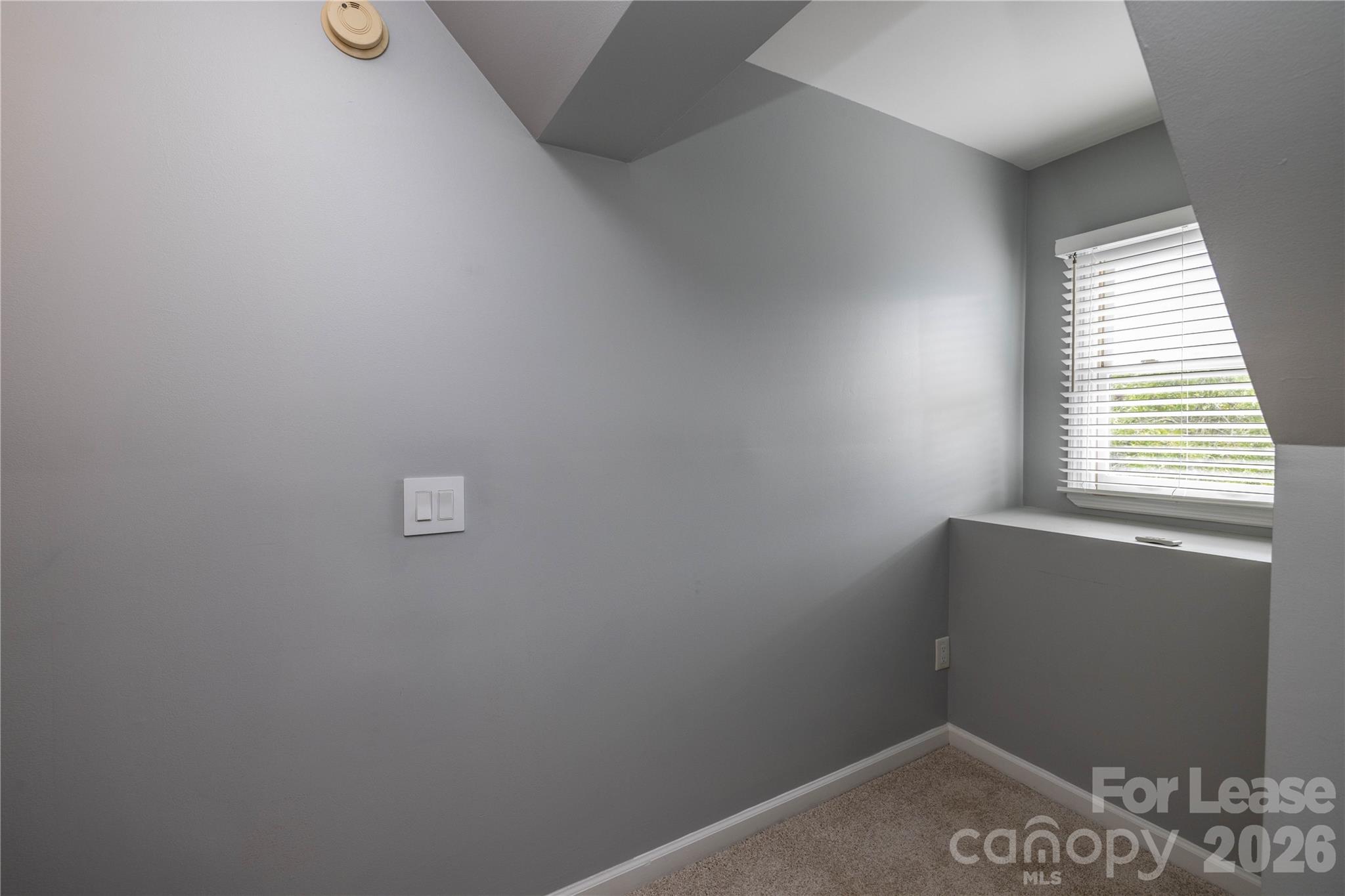 102 Seminole Court Property Photo 44