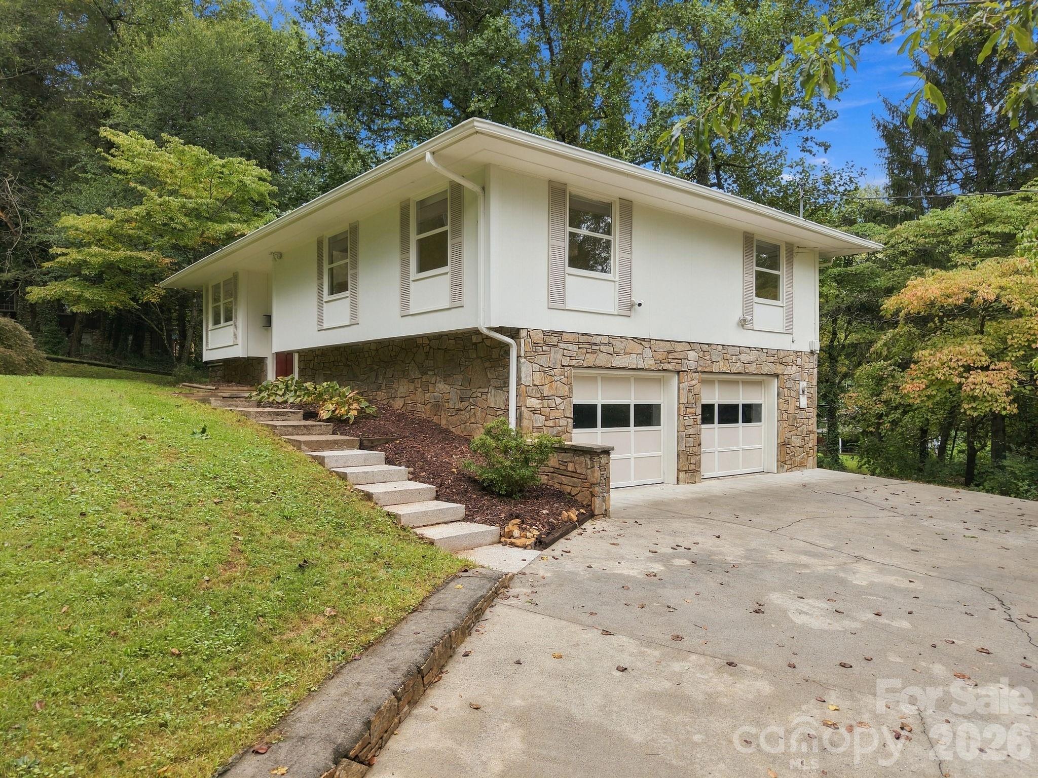 104 Disosway Street Property Photo 1